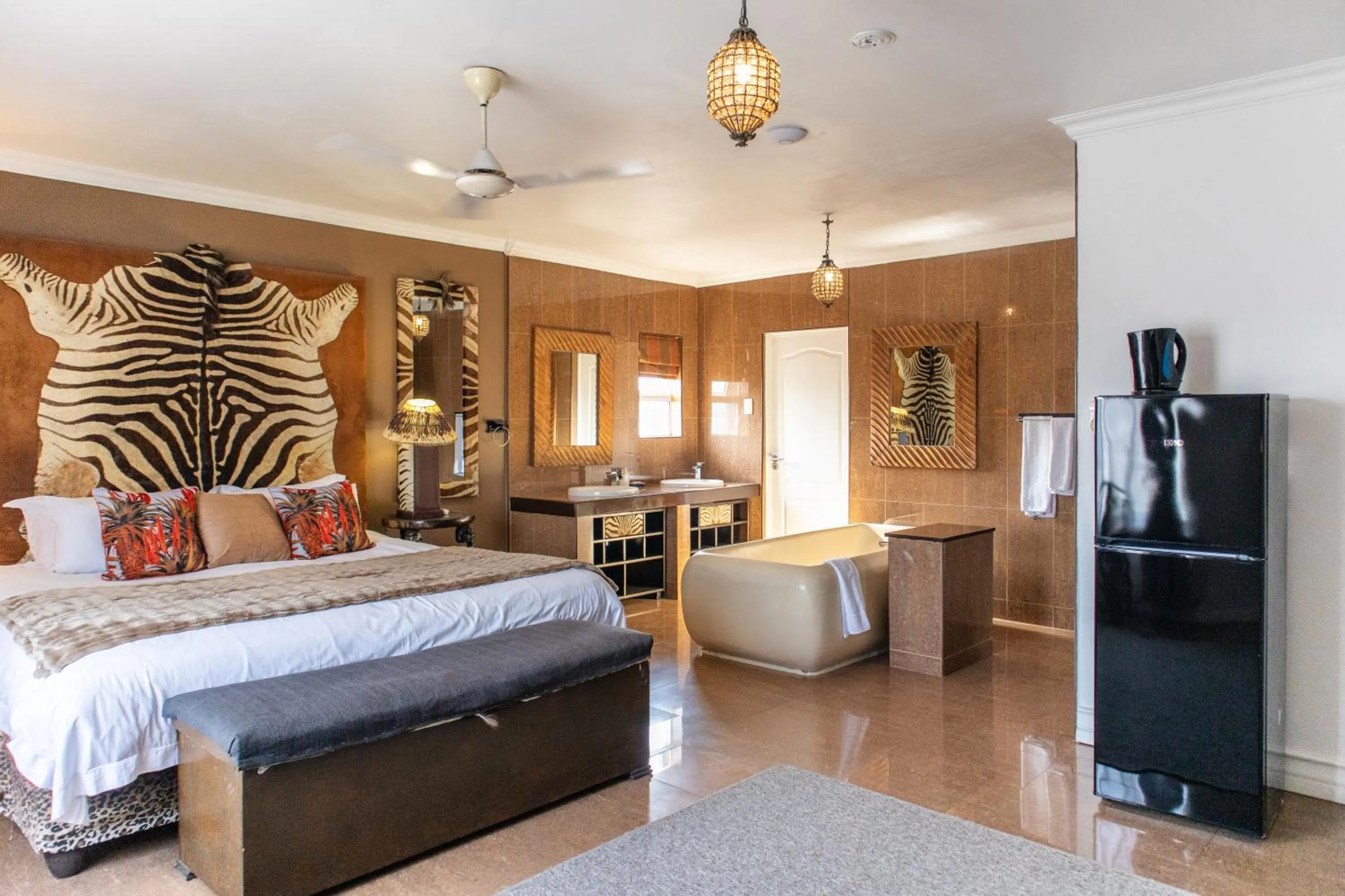 Bathroom, Bed in 305 Guest House