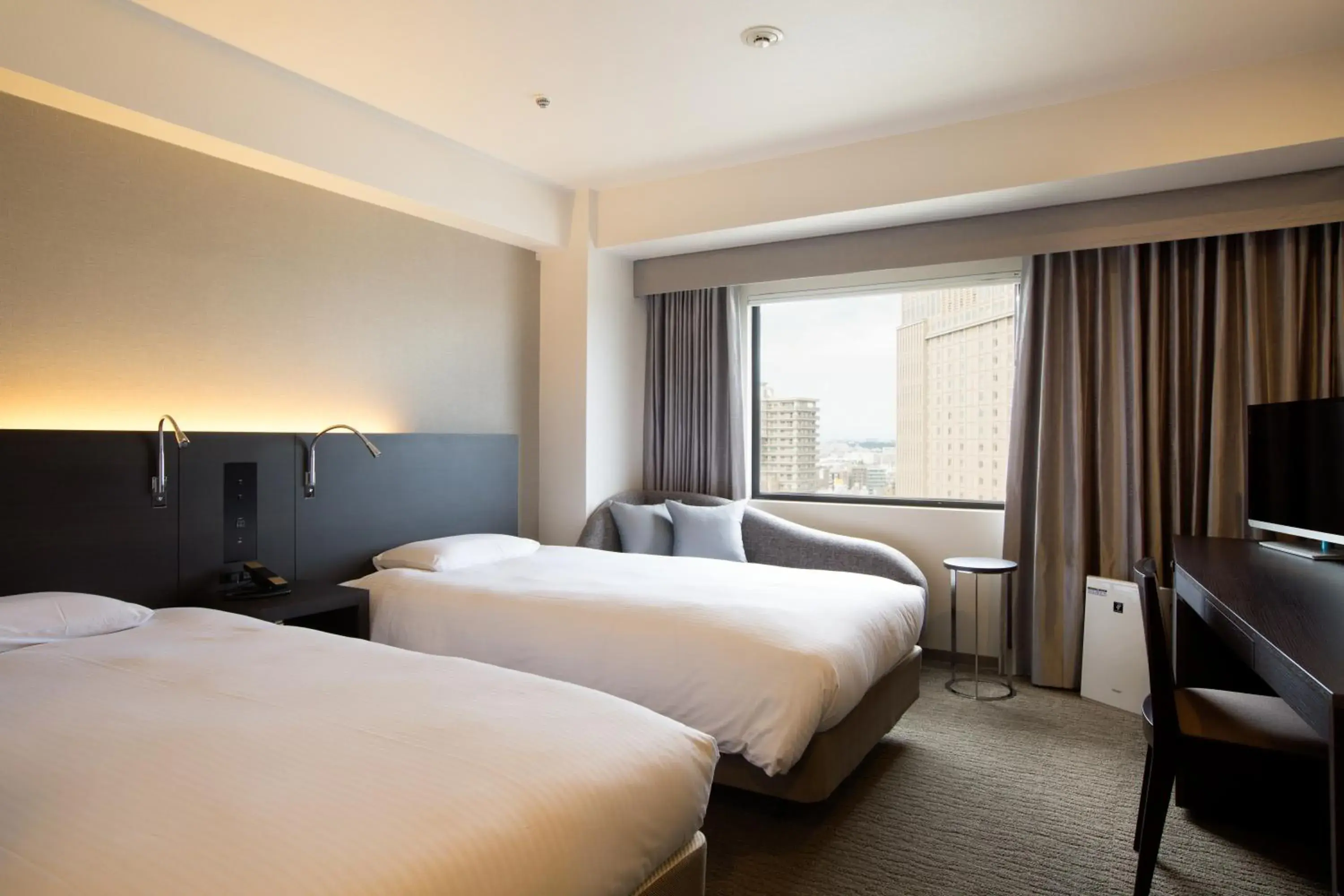 Stylish Twin Room - Non-Smoking in Kawasaki Nikko Hotel Stylish Twin Room - Non-Smoking in Kawasaki Nikko Hotel