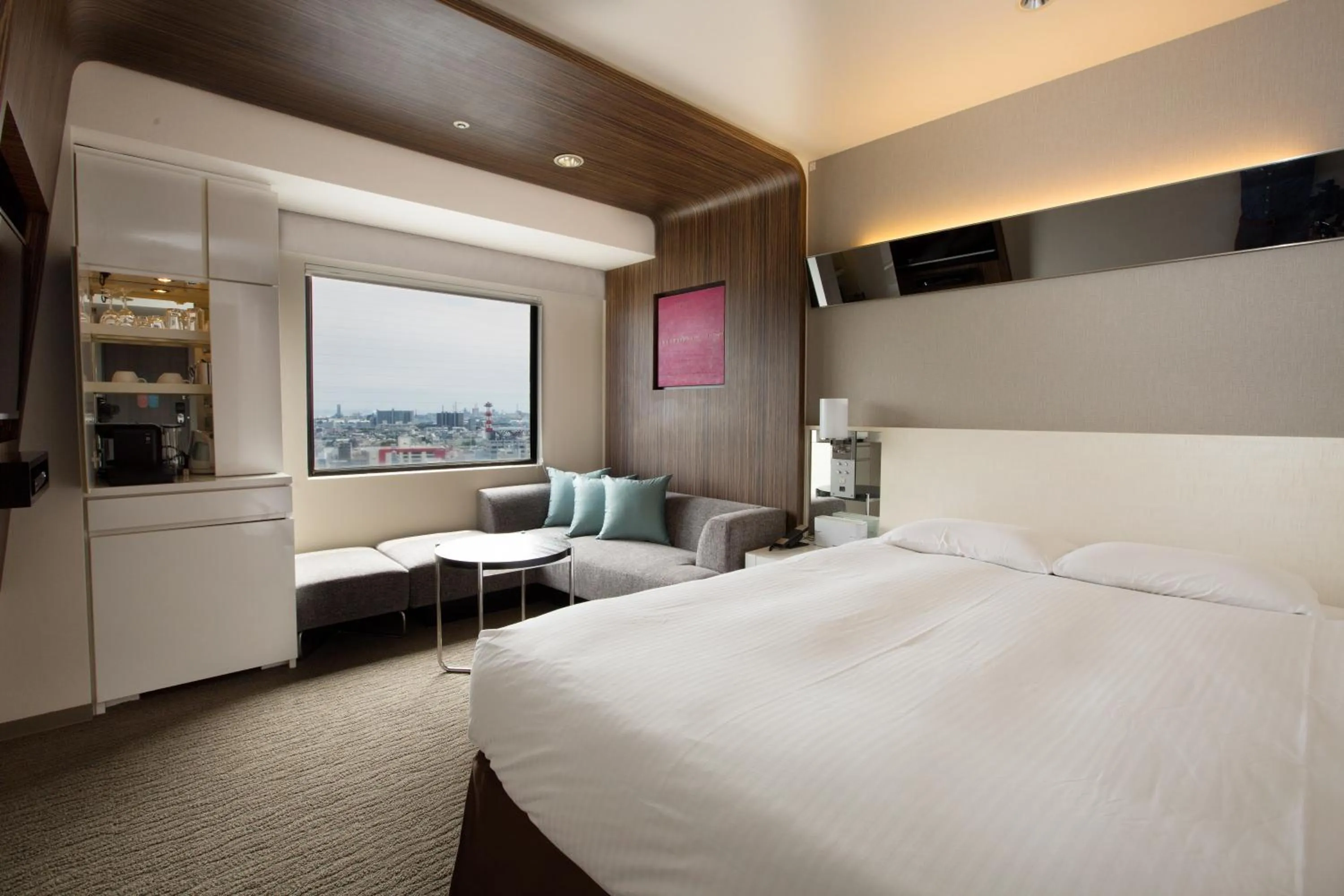 Bed in Kawasaki Nikko Hotel