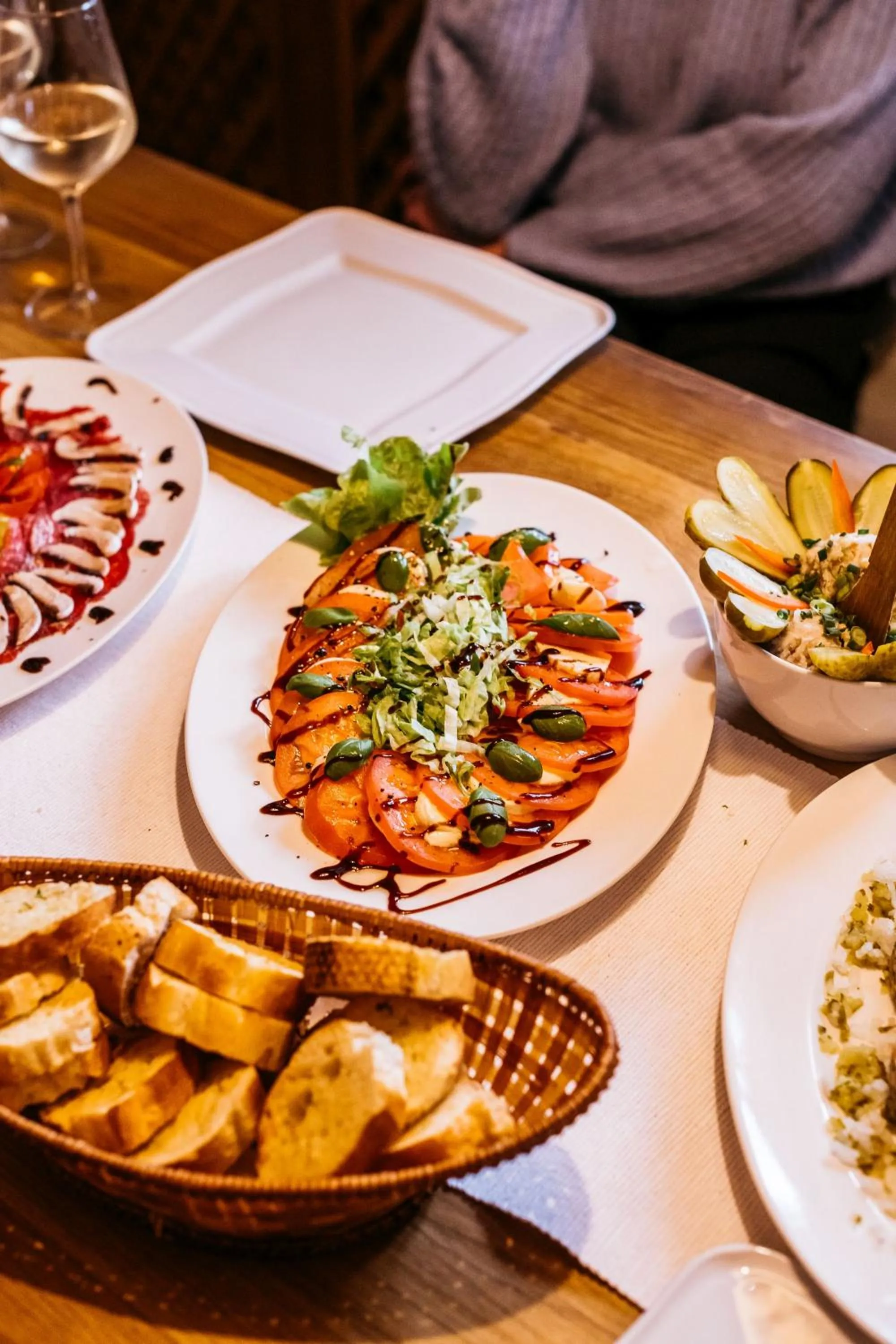 Restaurant/places to eat in Hotel Chata Za Wsią