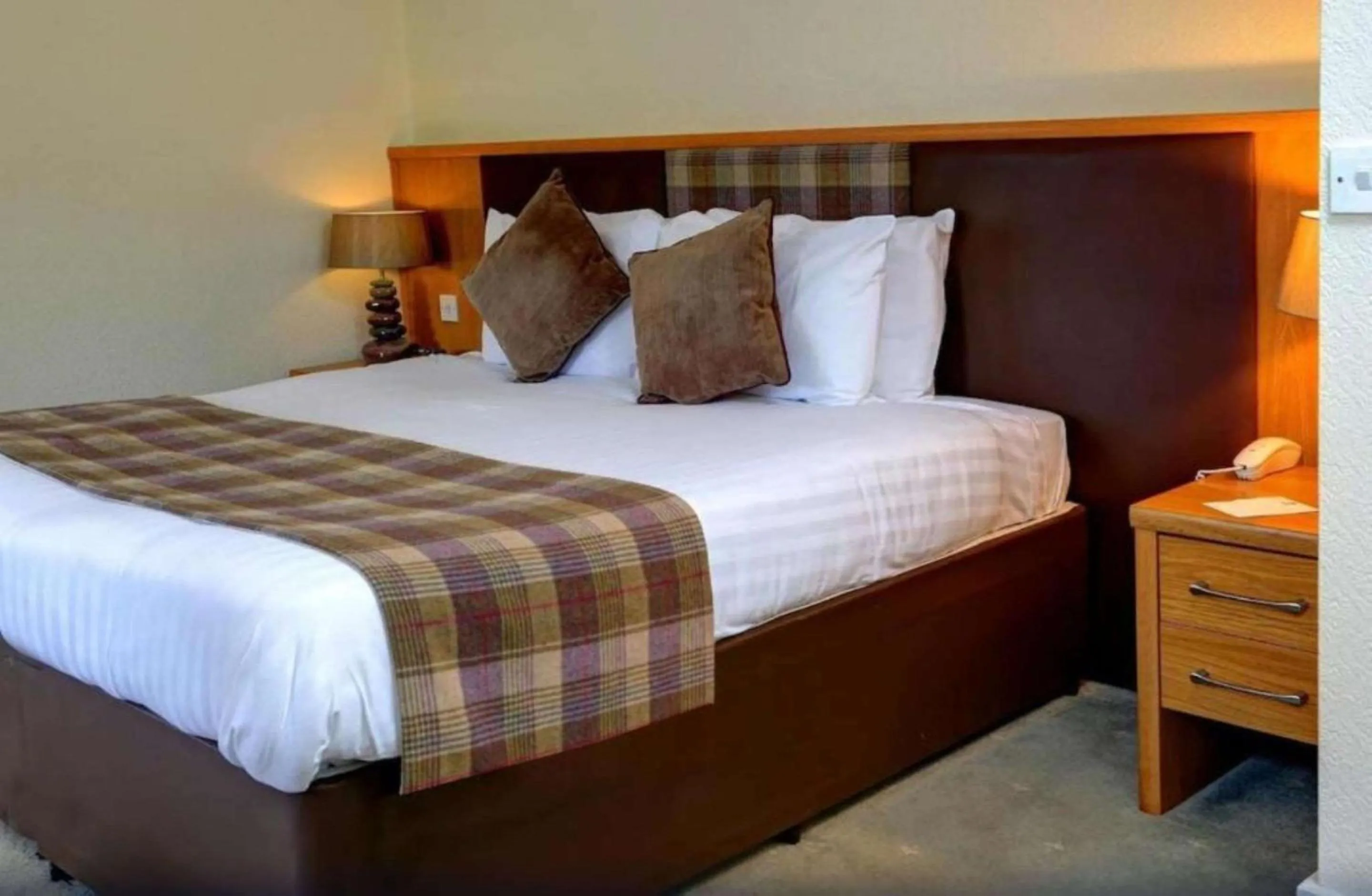 Bedroom, Bed in Buchanan Arms Hotel & Leisure, Sure Hotel Collection