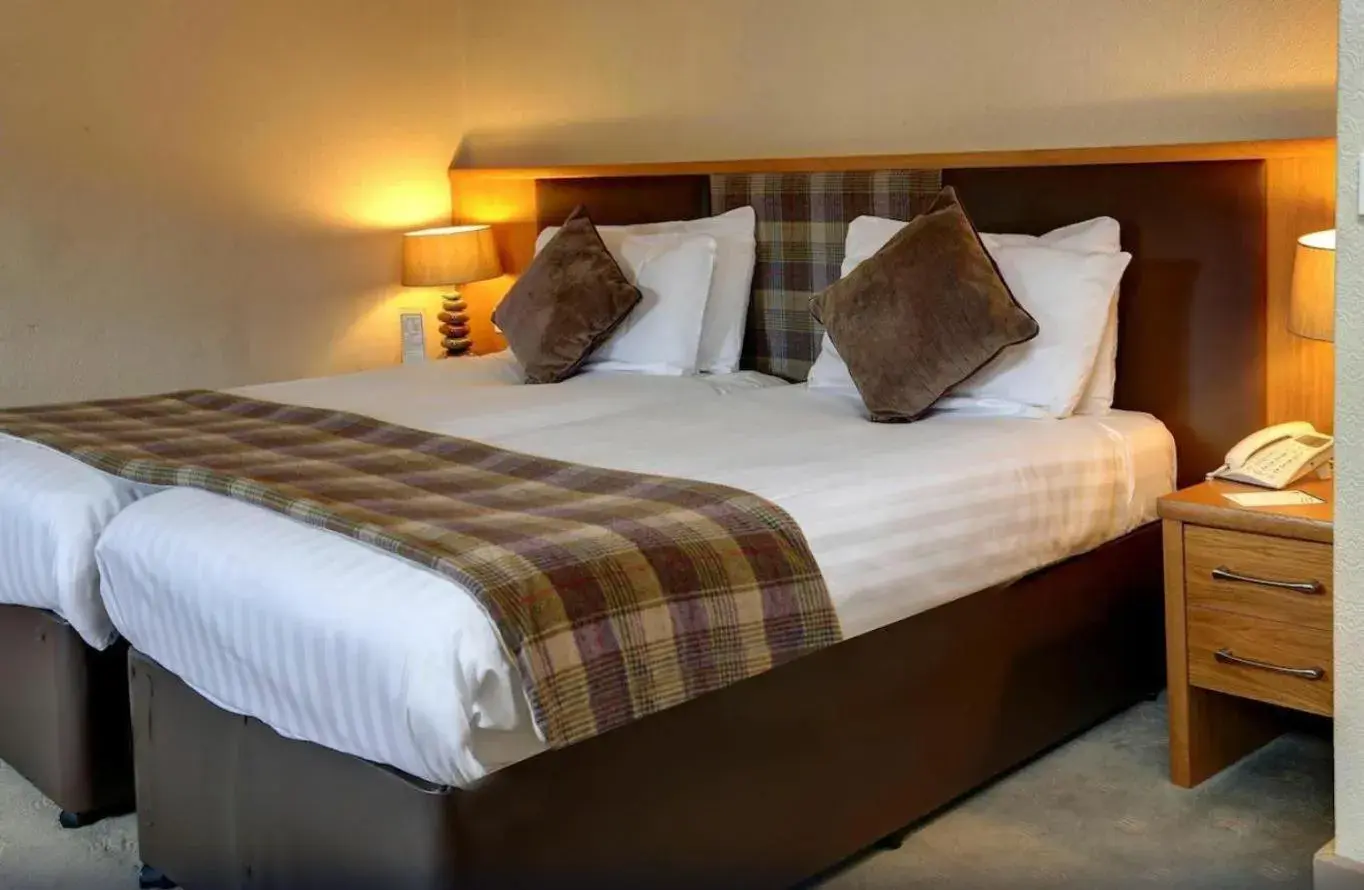 Superior Double or Twin Room in Buchanan Arms Hotel & Leisure, Sure Hotel Collection Superior Double or Twin Room in Buchanan Arms Hotel & Leisure, Sure Hotel Collection
