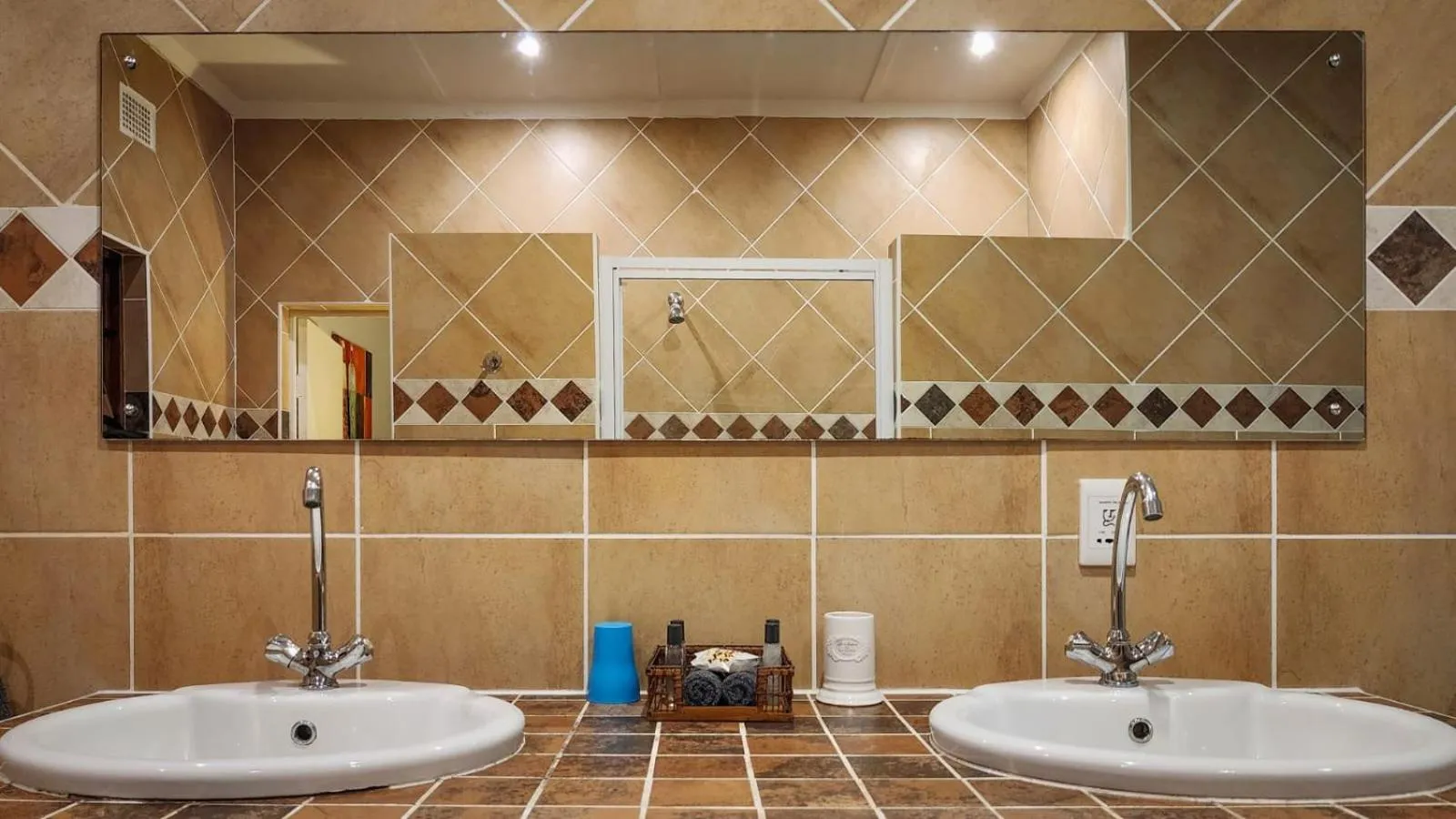 Bathroom in Parkers Cottages