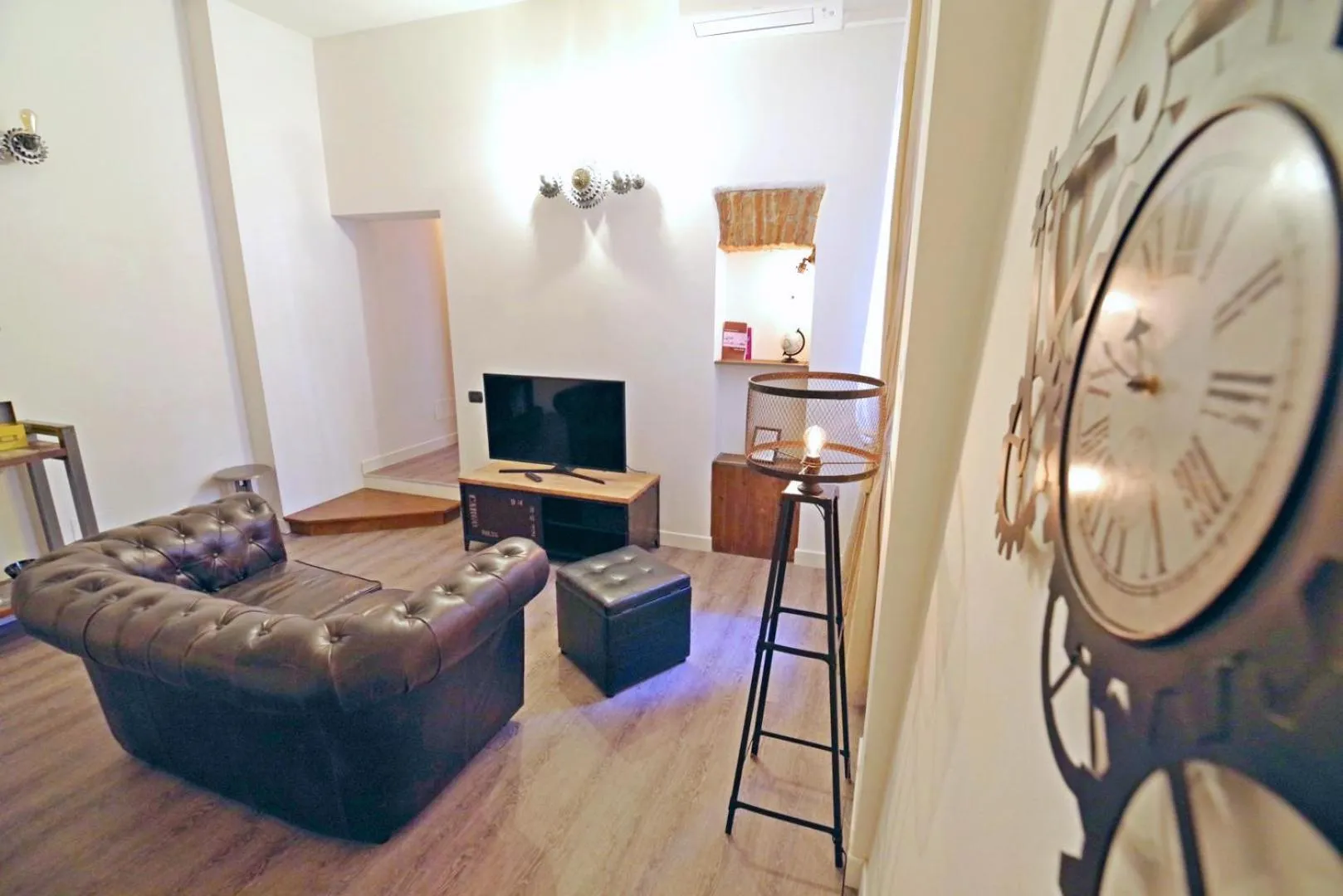 Steam House Room & Breakfast