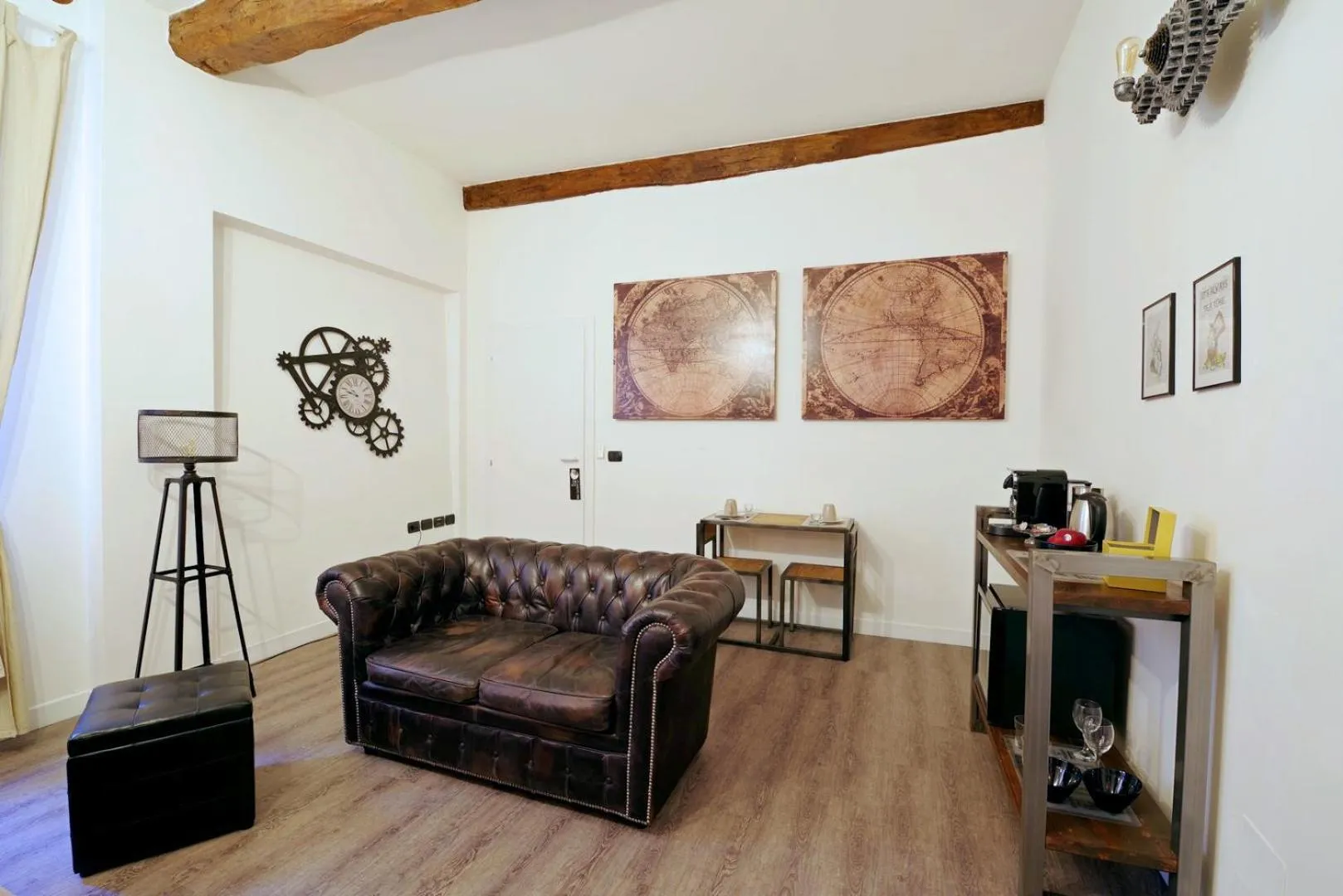 Steam House Room & Breakfast