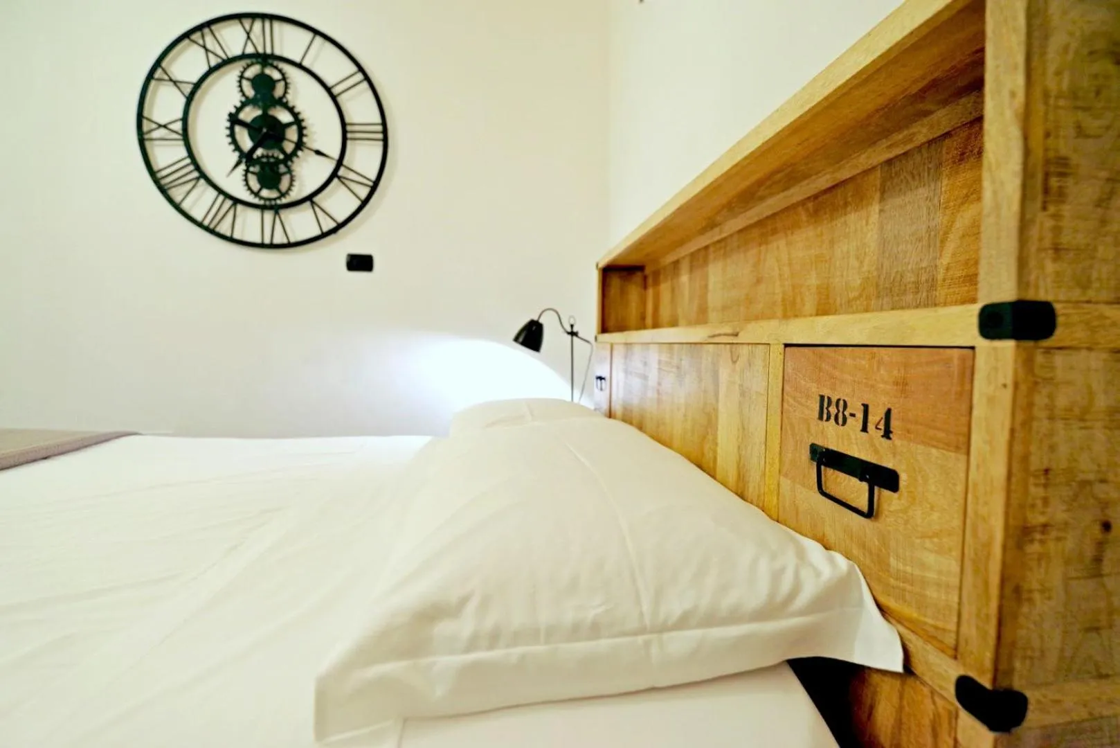 Bed in Steam House Room & Breakfast