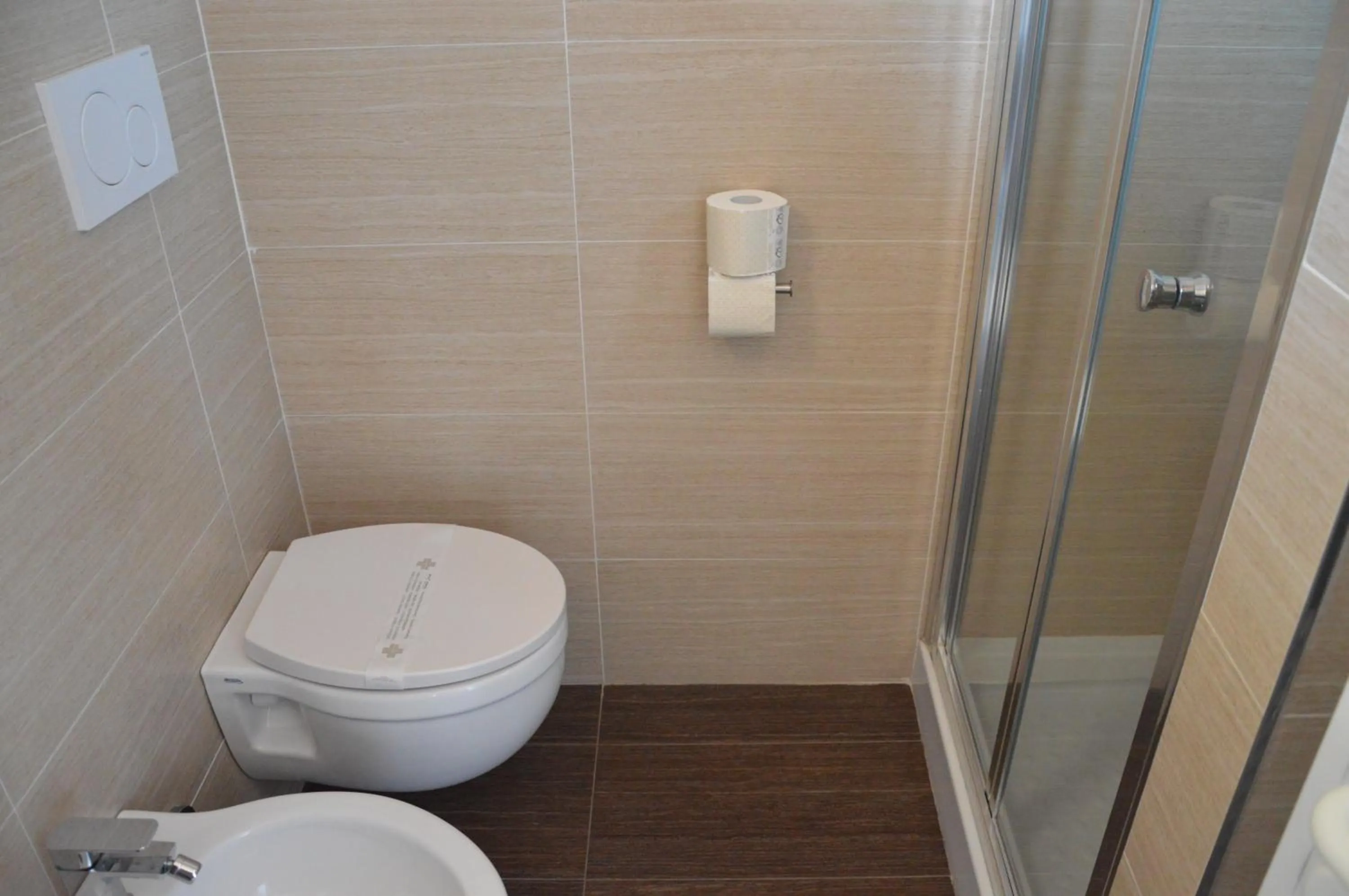 Shower in Hotel Caesar