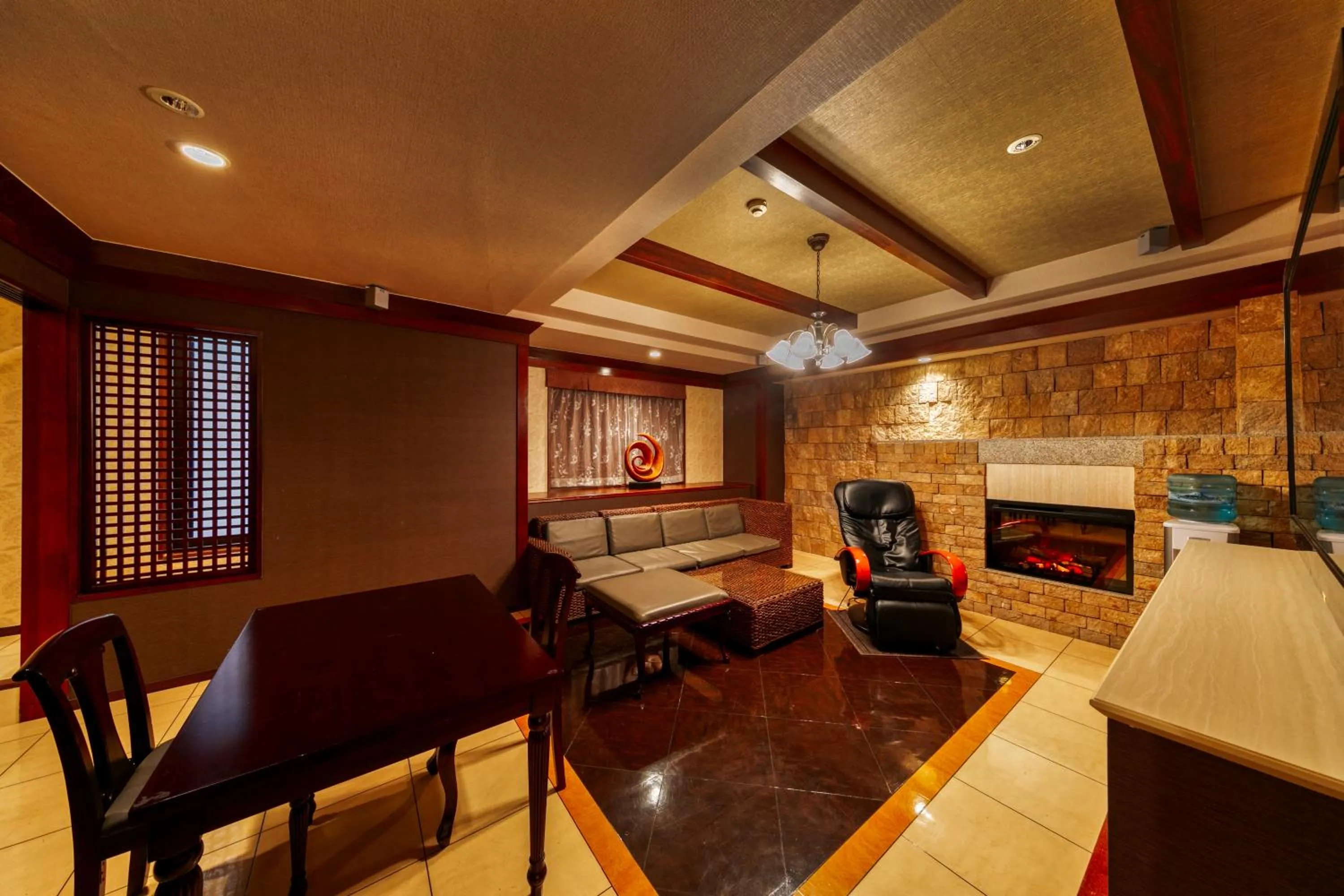 Hotel Lotus Otsu (Adult Only)