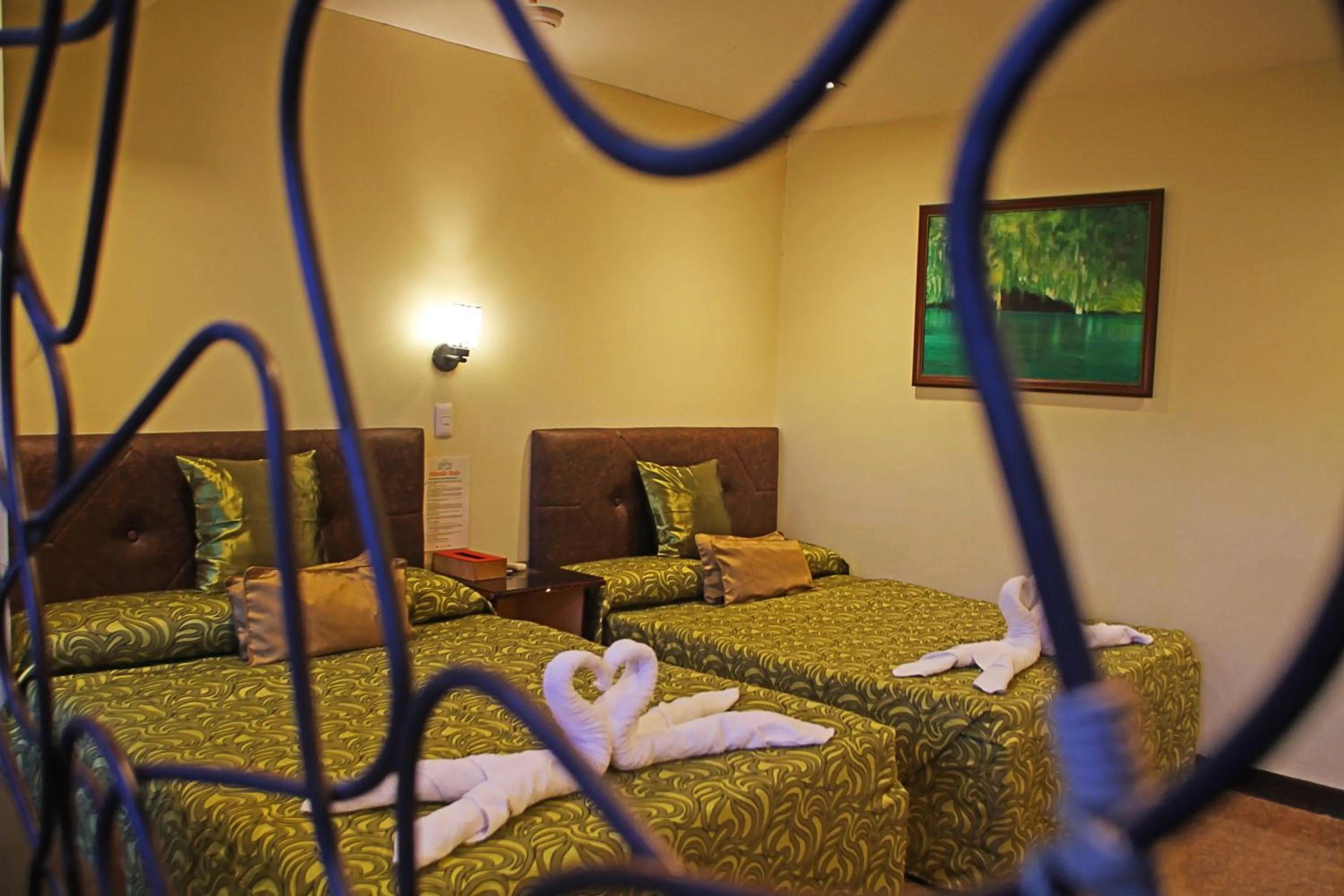 Bedroom, Bed in Fj Manila Hotel