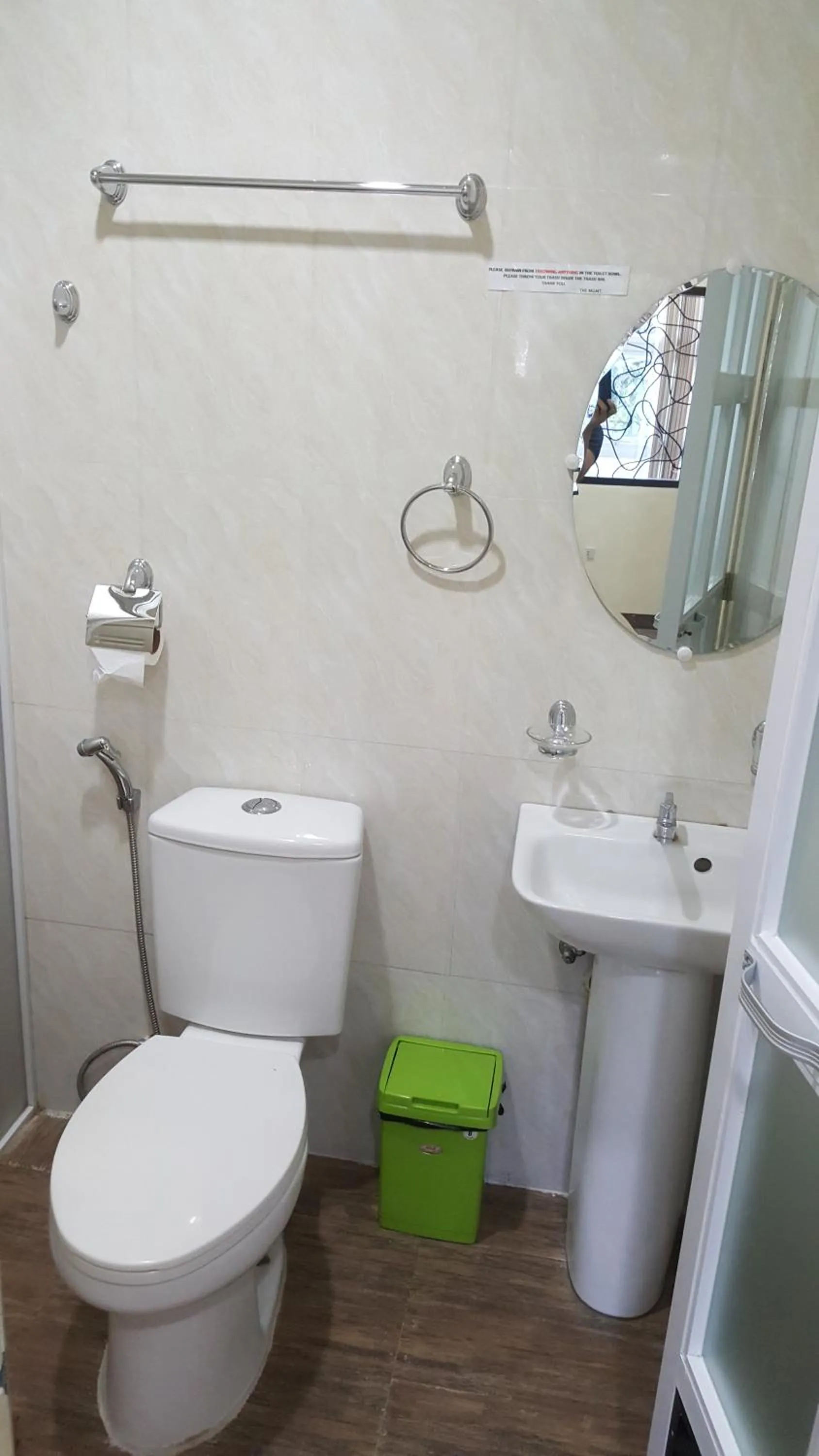 Bathroom in Fj Manila Hotel