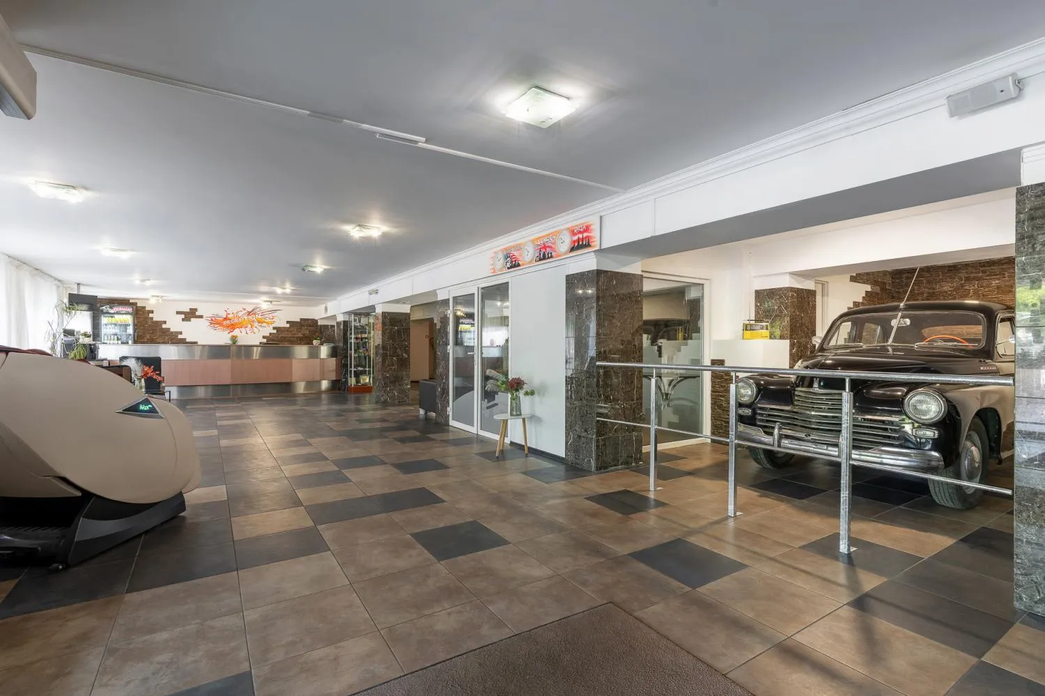 Lobby or reception in Apart Hotel Tomo FREE PARKING