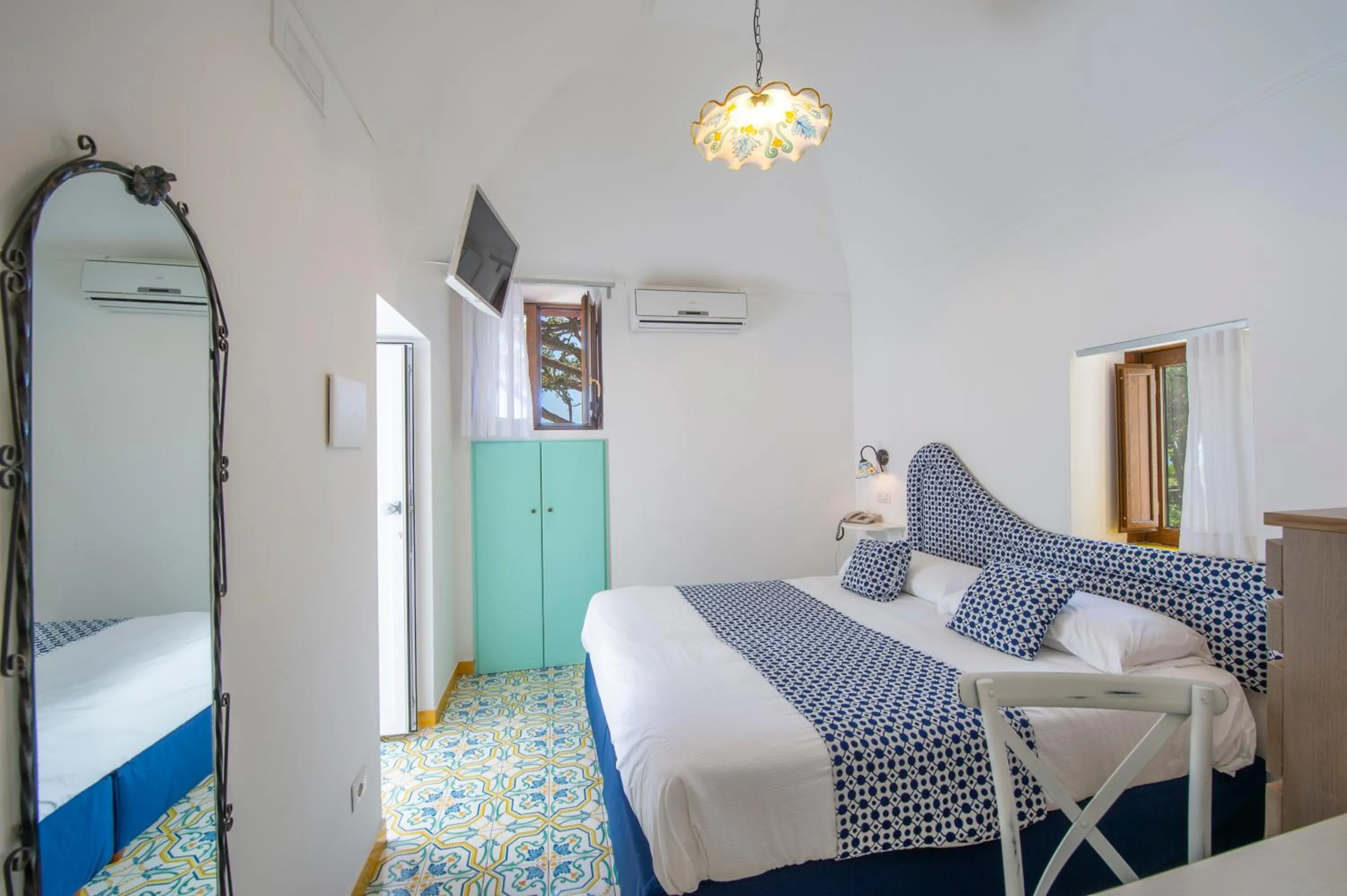 Bed in Hotel Costa Diva