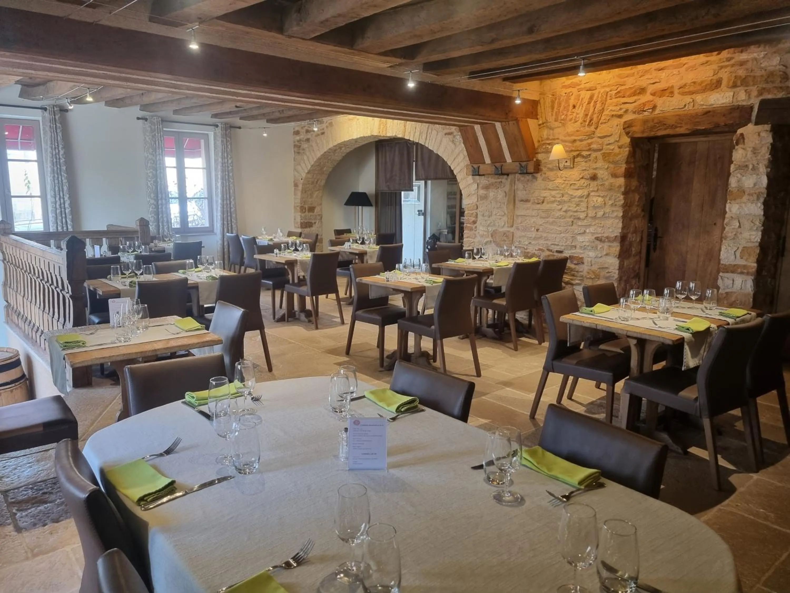 Restaurant/places to eat in Logis Hôtel La Fleur de Lys