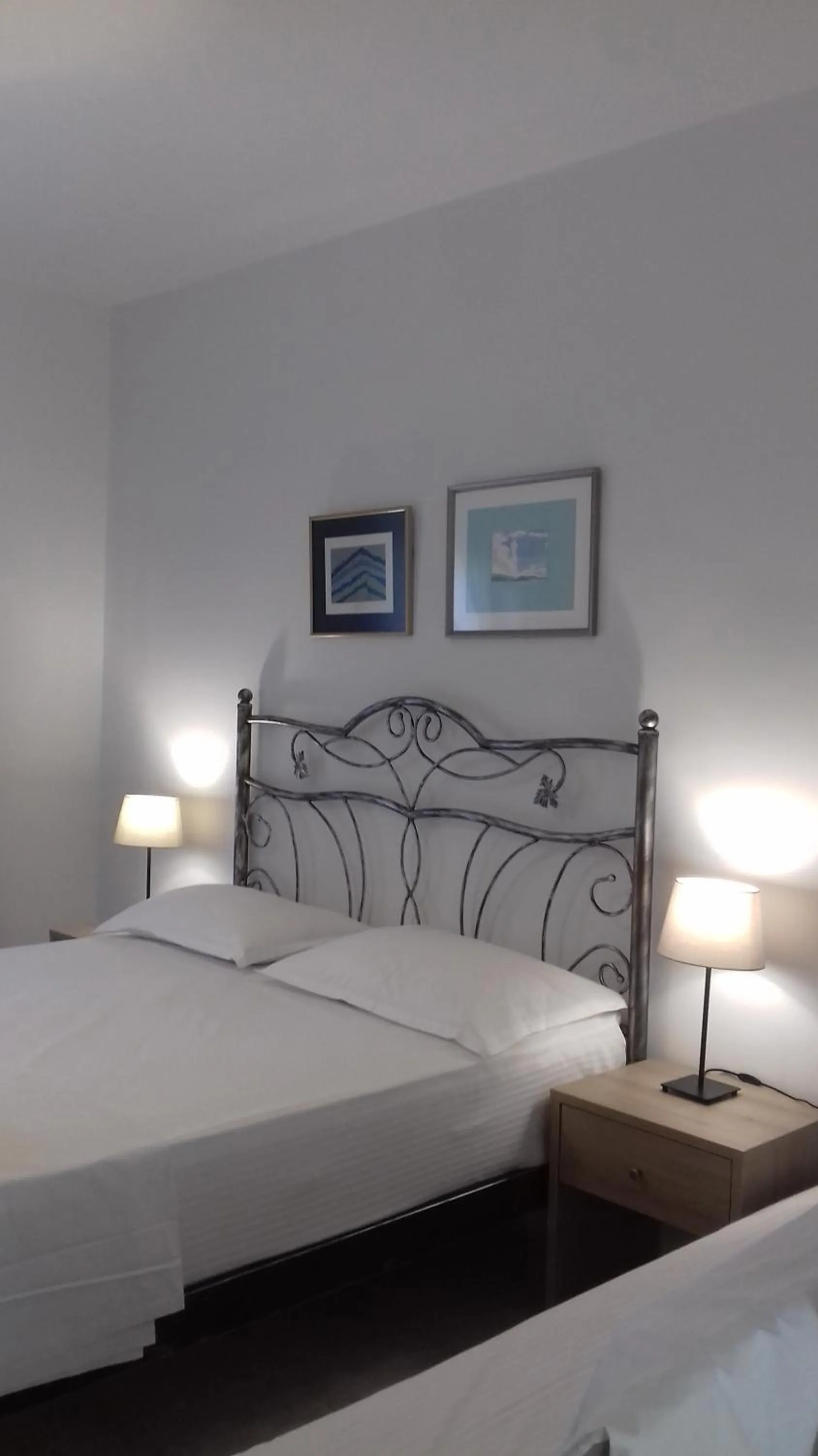 Bed in Aegean Blue Studios