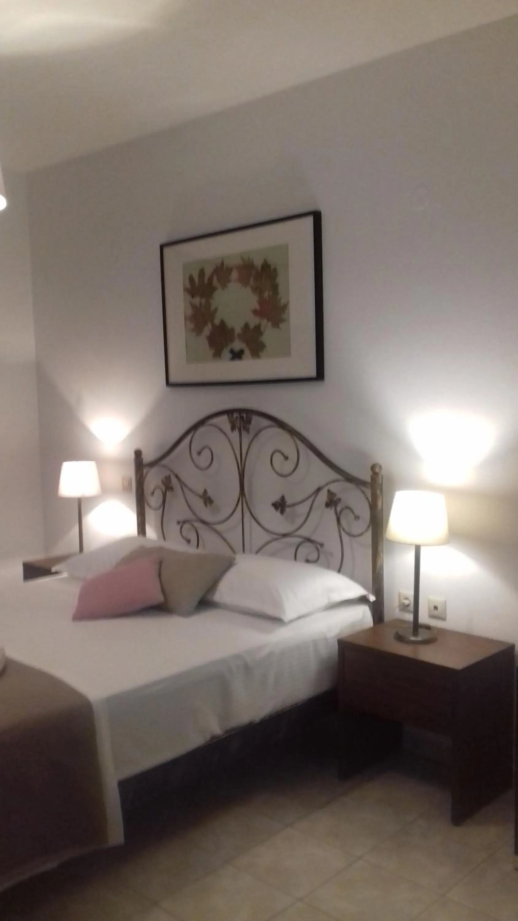 Bedroom, Bed in Aegean Blue Studios