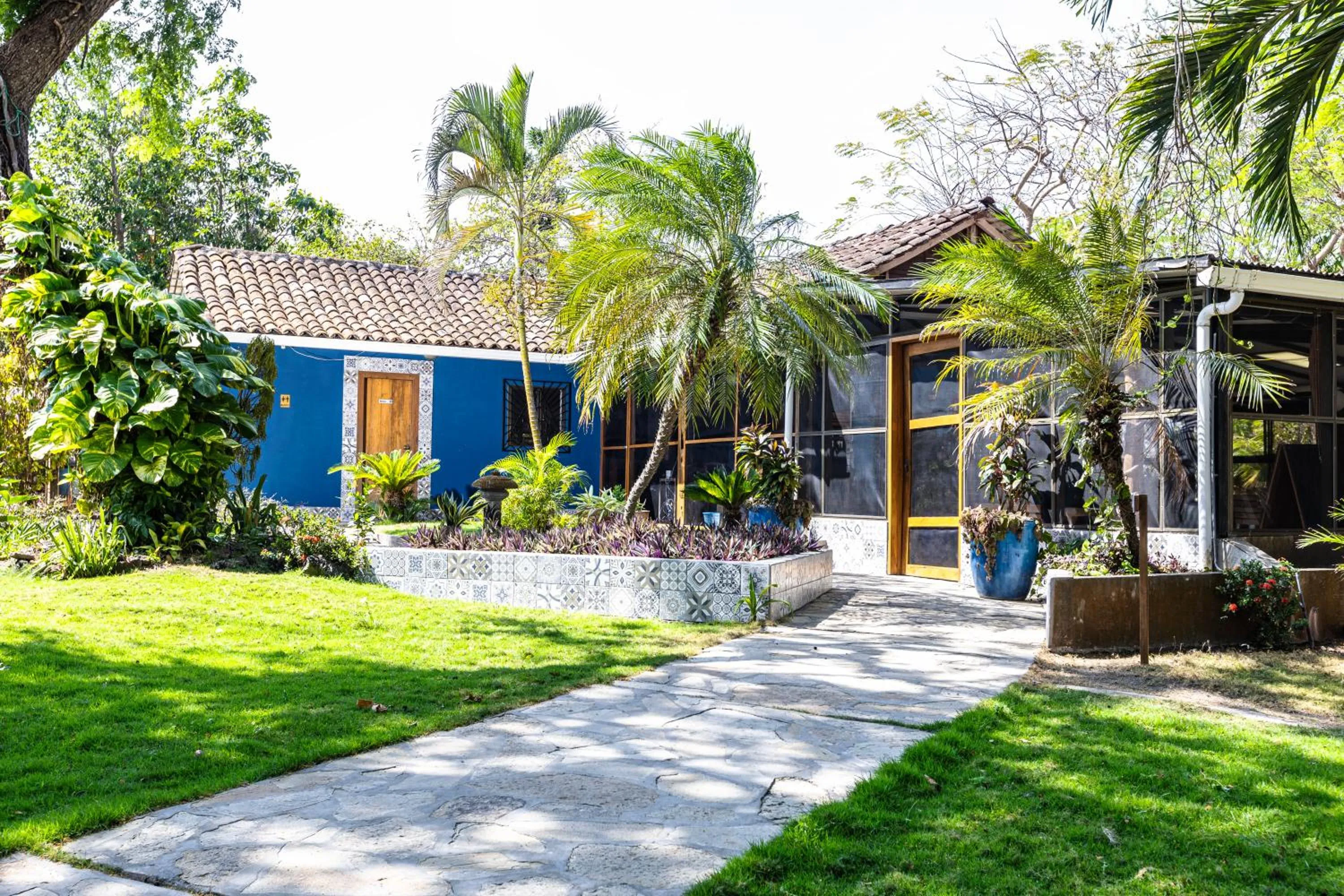 Restaurant/places to eat in Xalli Beach Hotel