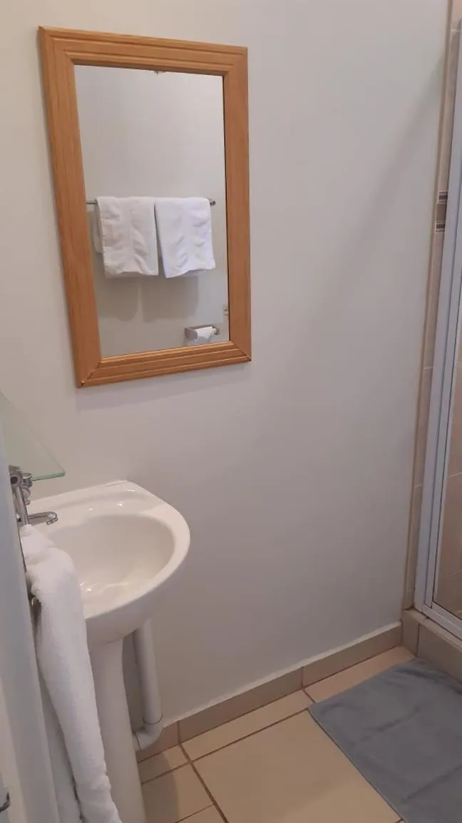 My Den Beachfront B&B and Self-Catering