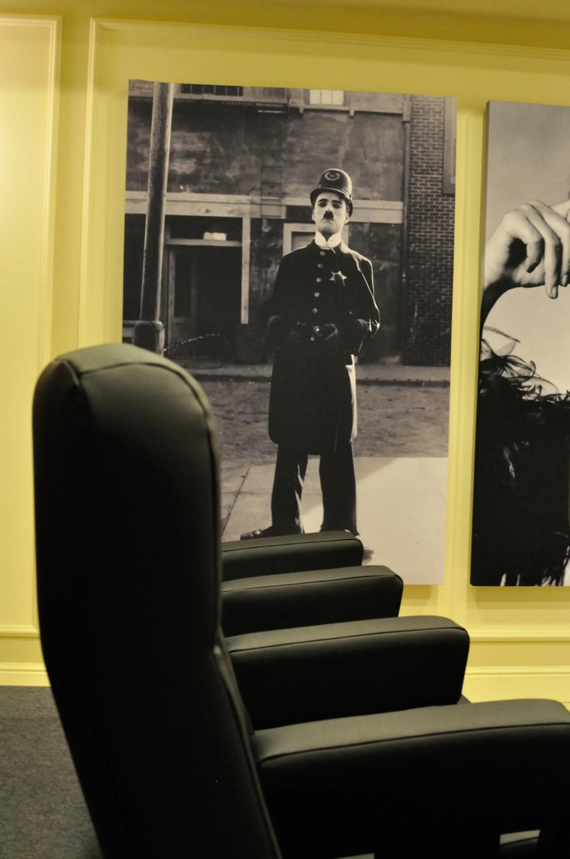 Communal lounge/ TV room in Hotel Miramare & Spa