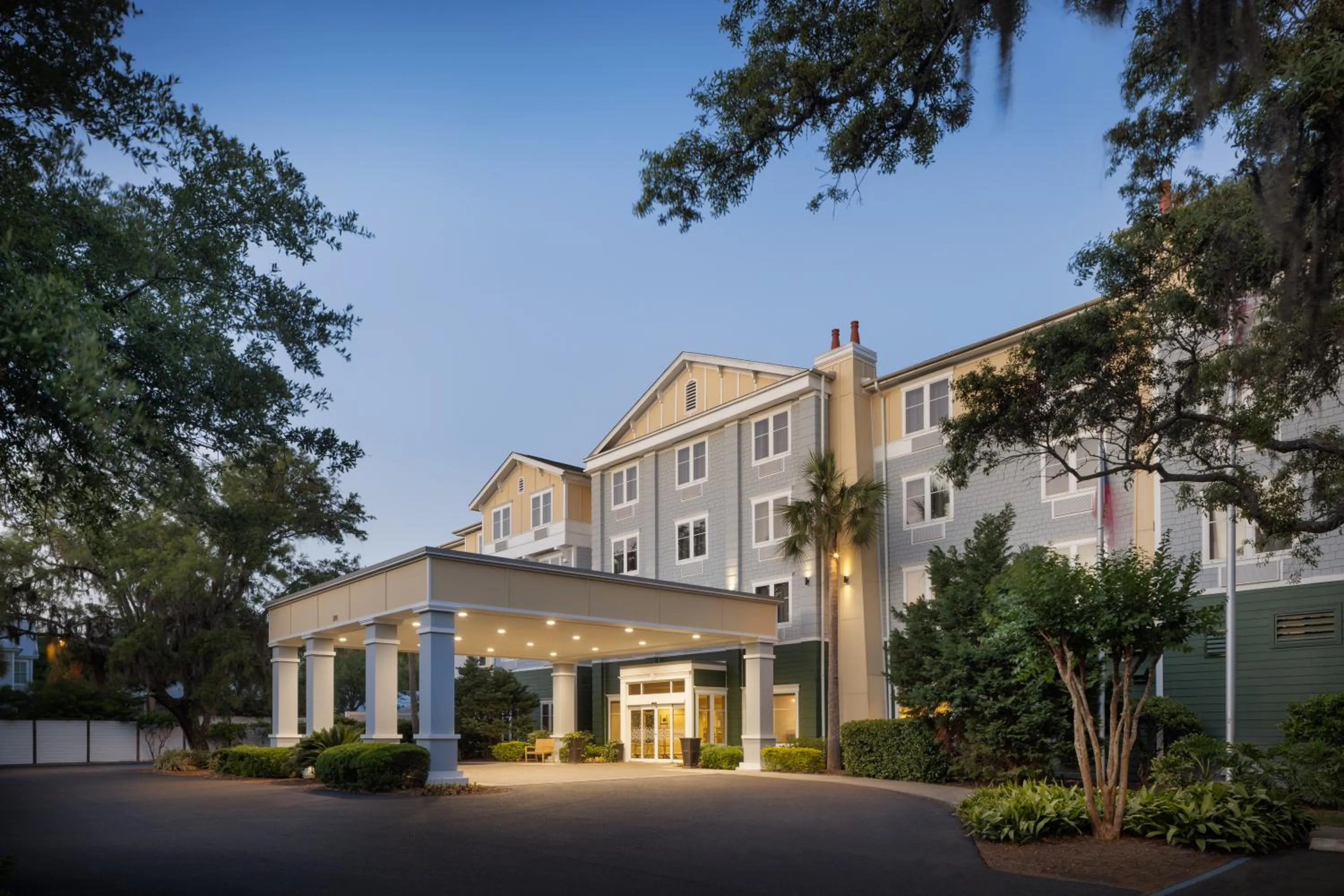 Property building in Hampton Inn & Suites Jekyll Island
