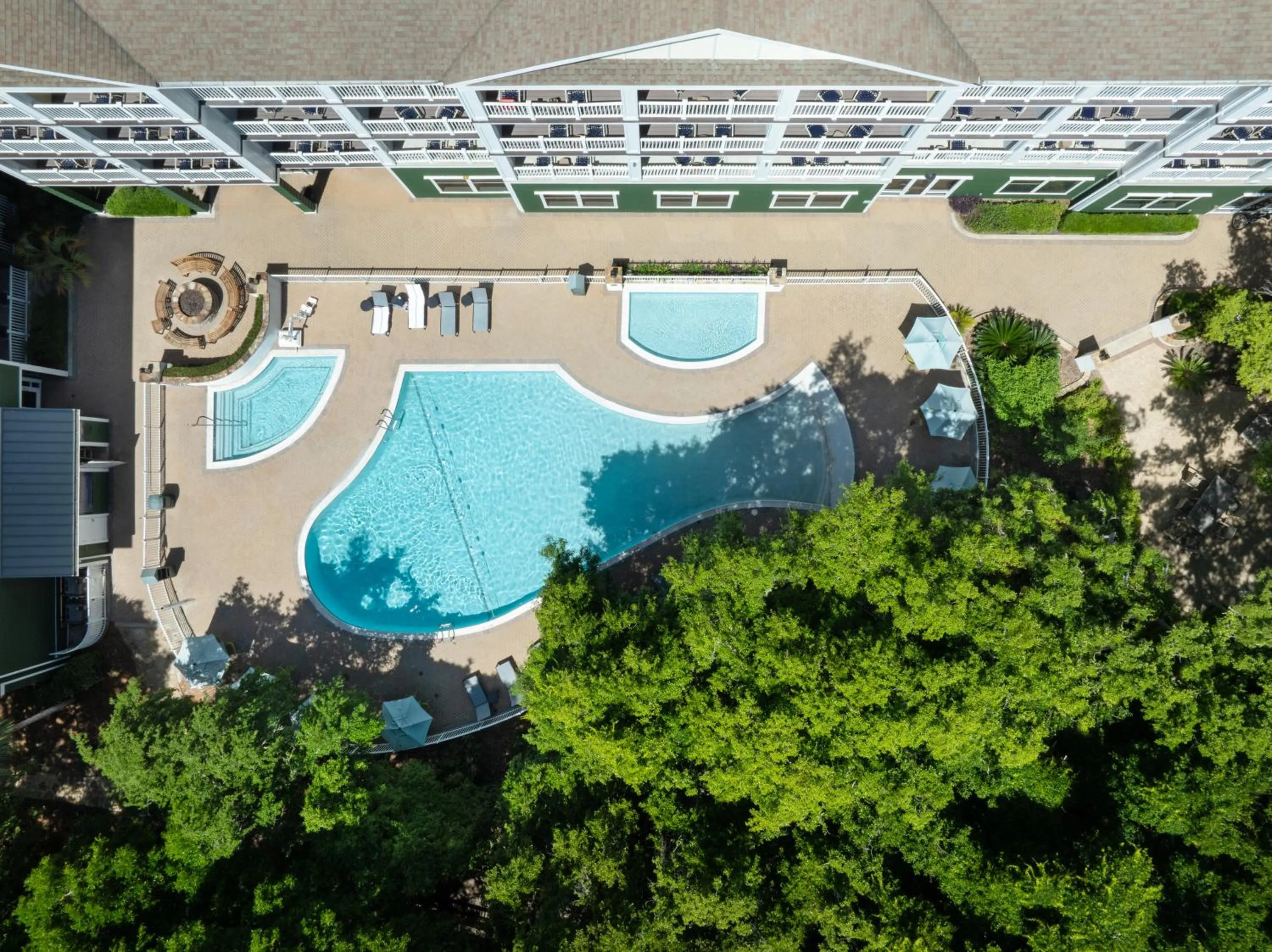 Swimming pool in Hampton Inn & Suites Jekyll Island