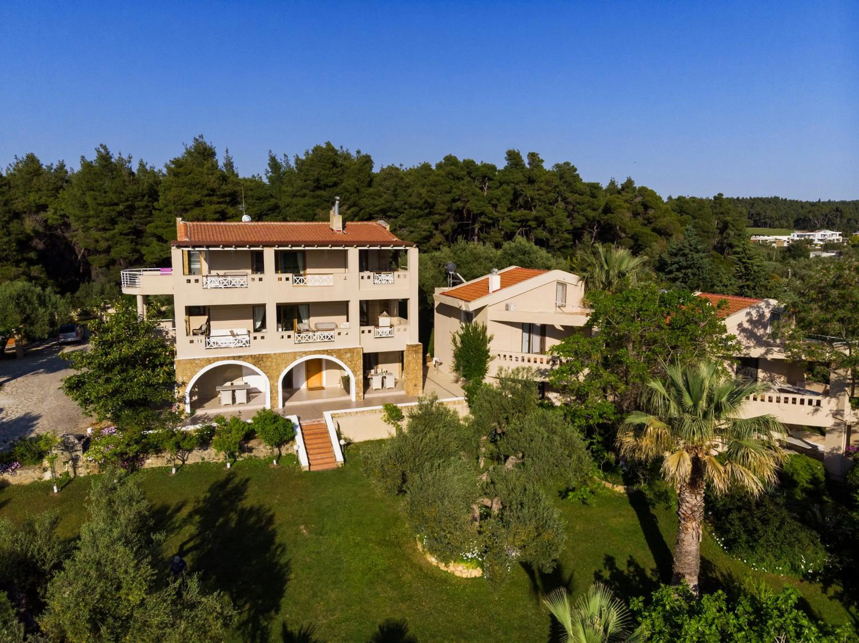 Property building in Sanidiamonds