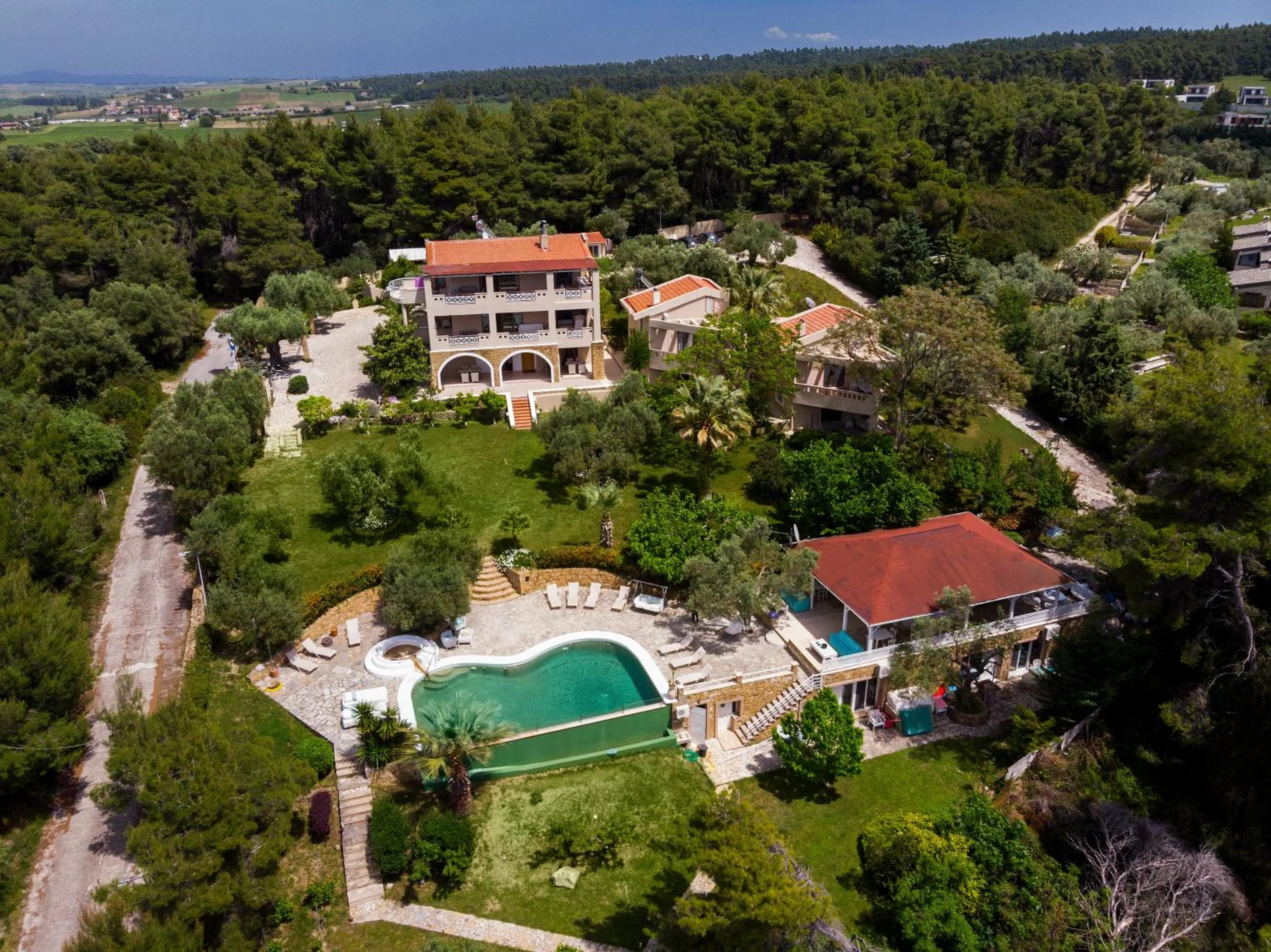 Property building in Sanidiamonds