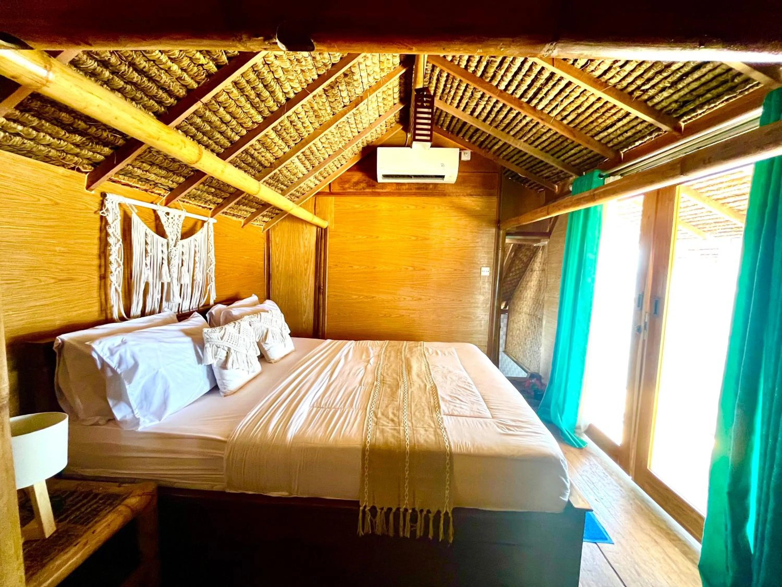 Bed in Coastal Inn Penida