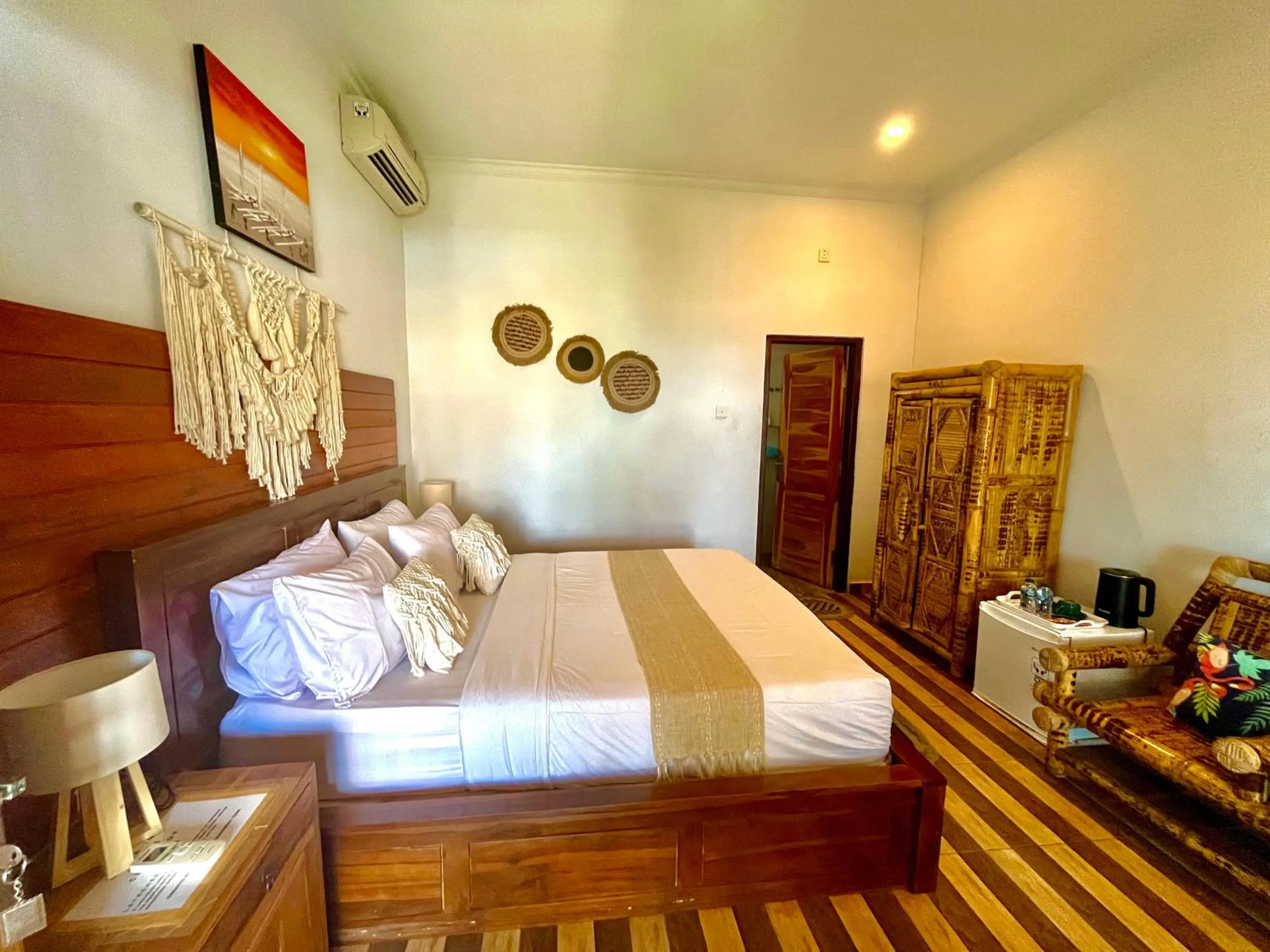 Bed in Coastal Inn Penida