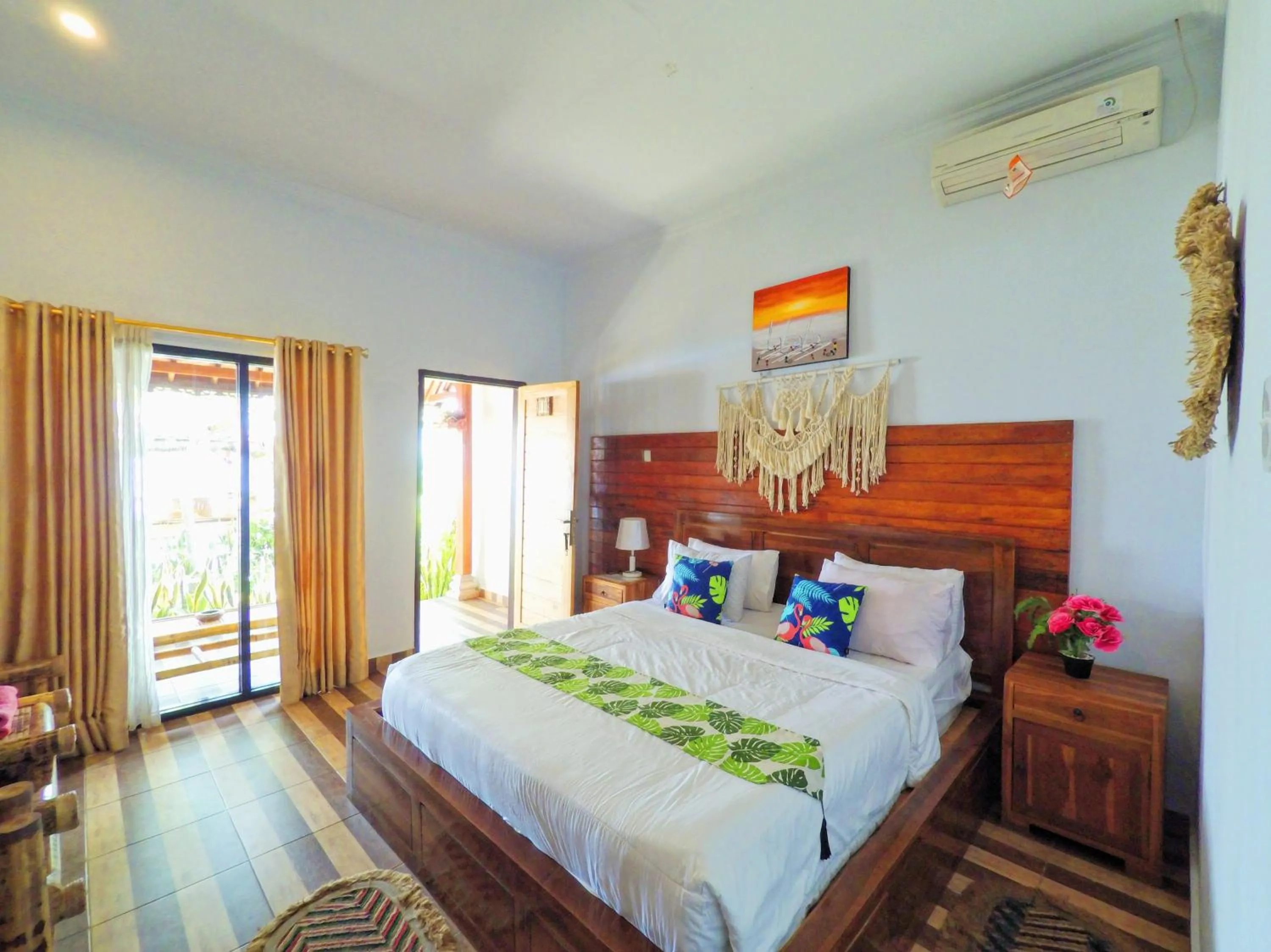 Bed in Coastal Inn Penida