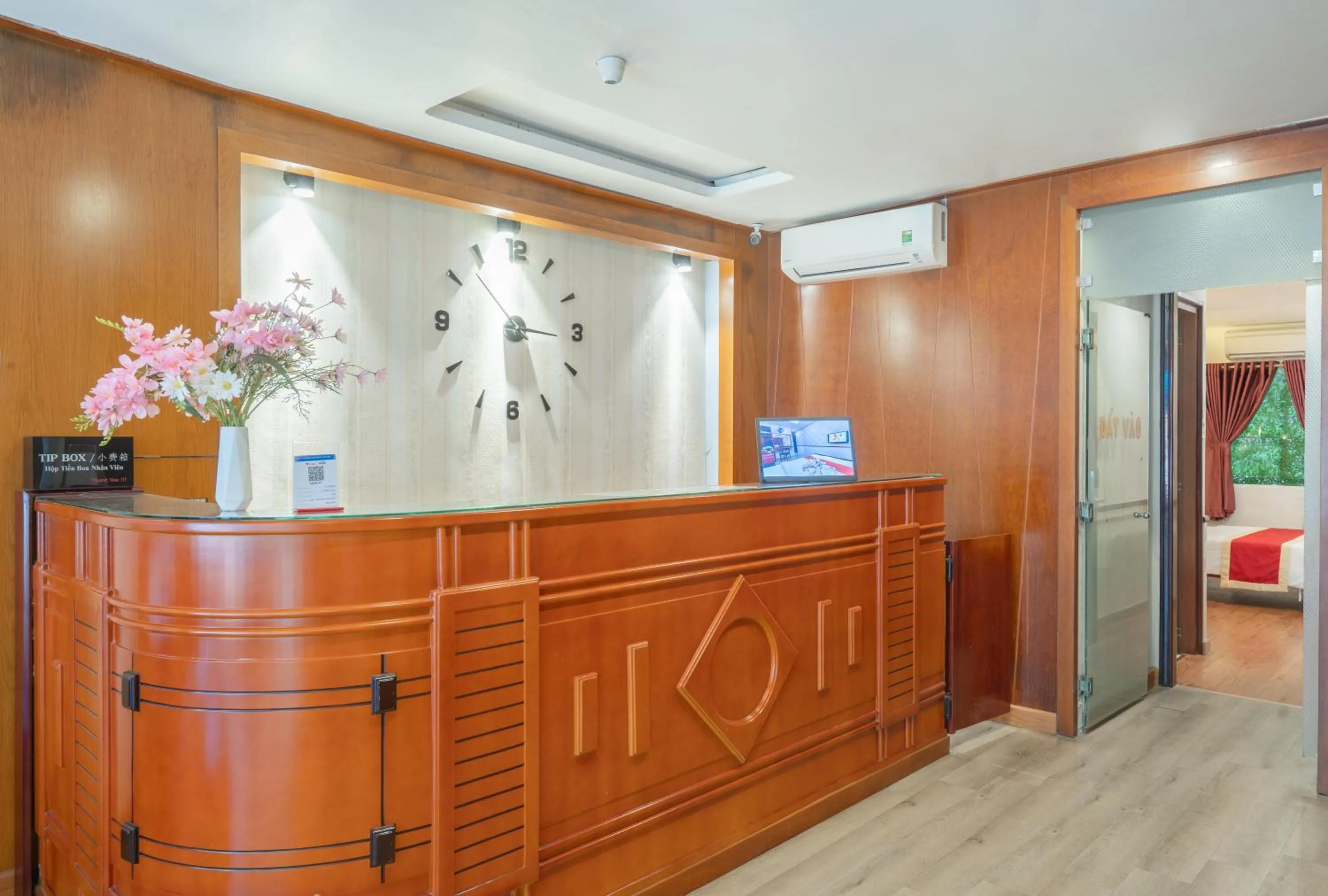 Lobby or reception in Hotel Nhu Y 2