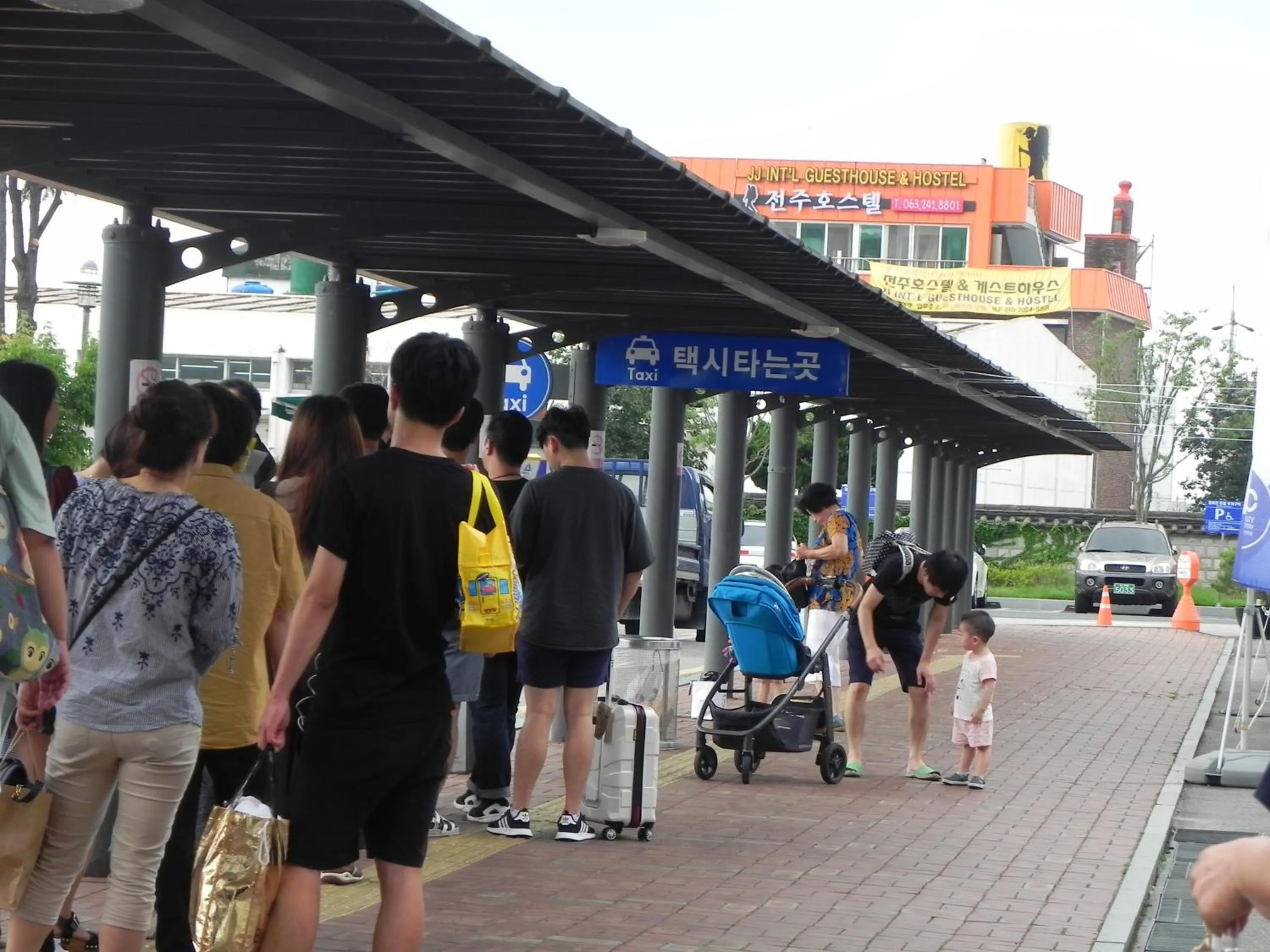Property building in Jeonju International Hostel