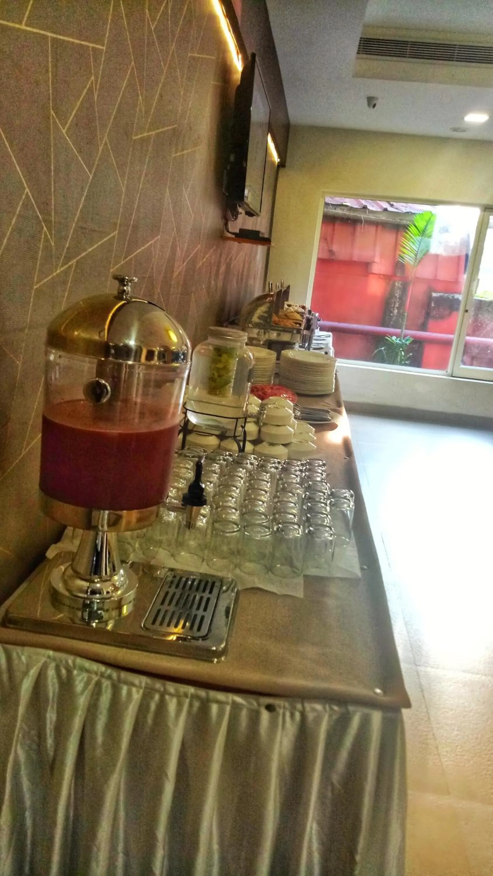 Breakfast in Hotel Yamuna