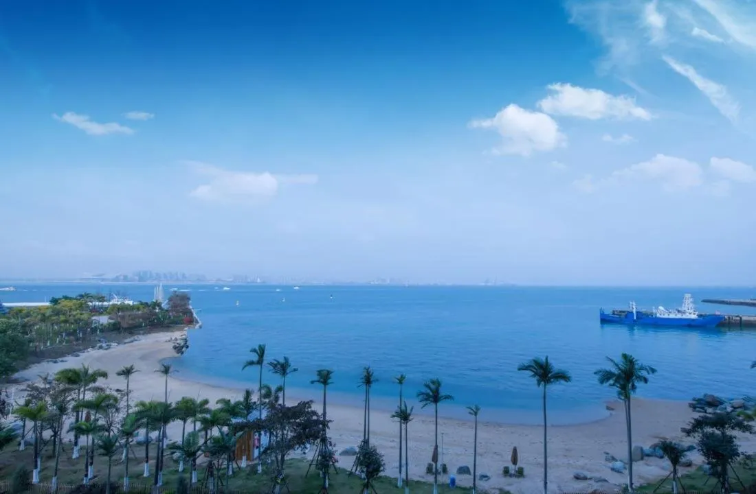 Beach in Fliport Wutong Hotel-Free Welcome Fruit & Near Exhibition Center