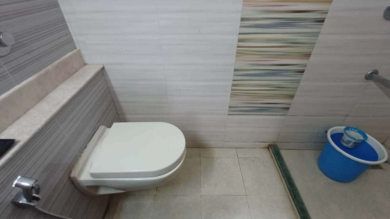 Bathroom in Hotel Sriram JB Residency