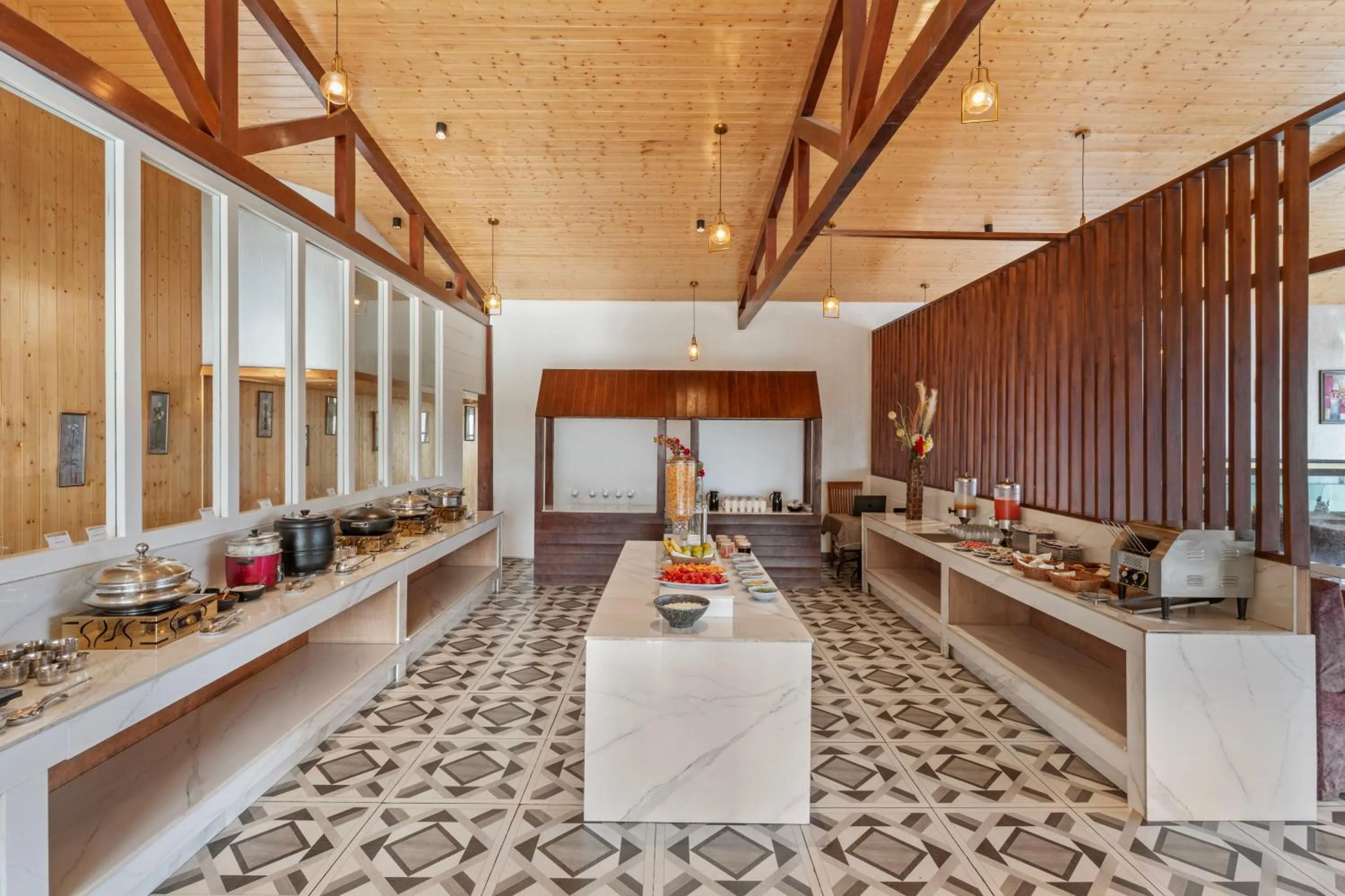 Country Inn Premier Pacific Mall Road Mussoorie