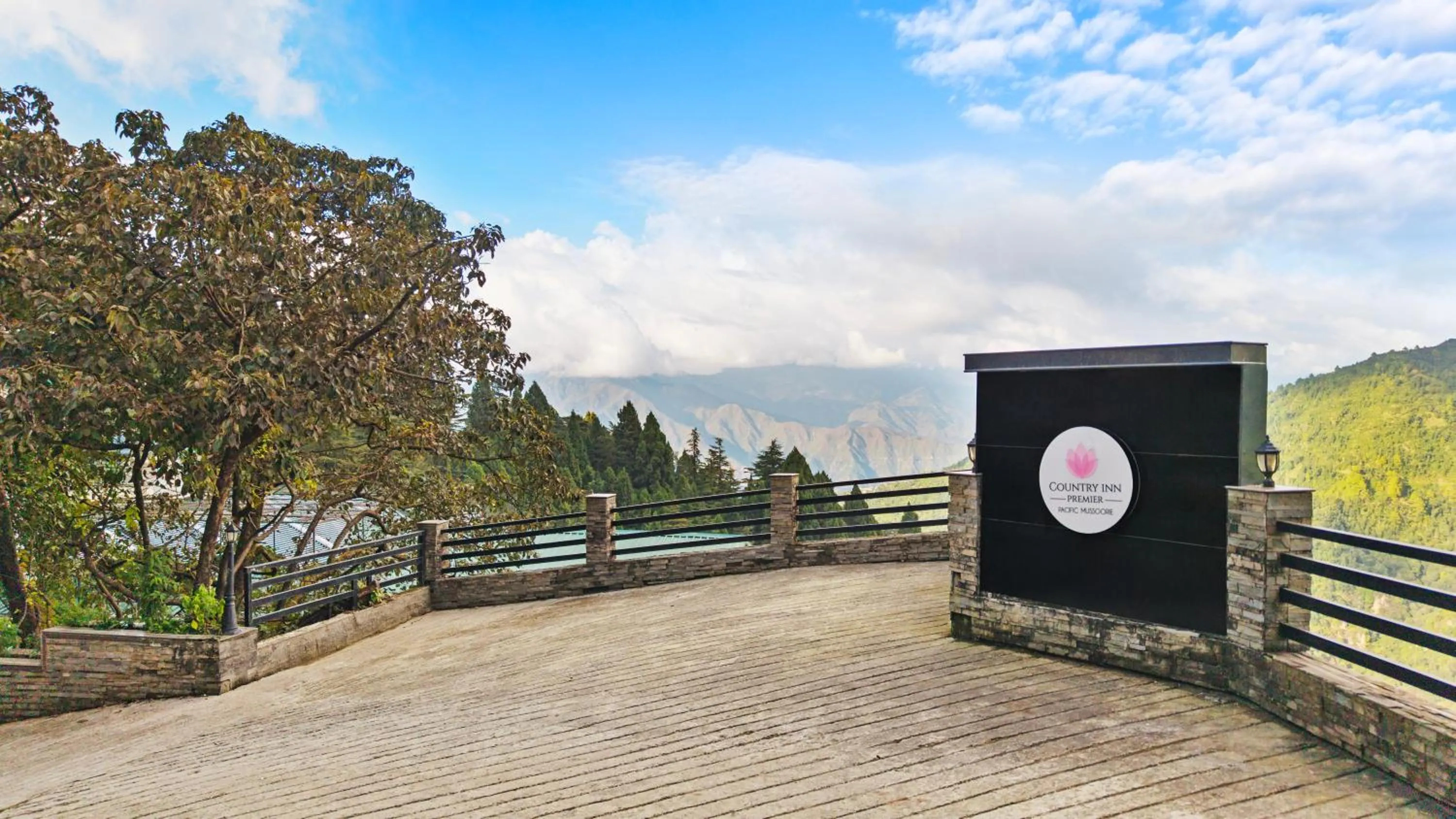 Country Inn Premier Pacific Mall Road Mussoorie