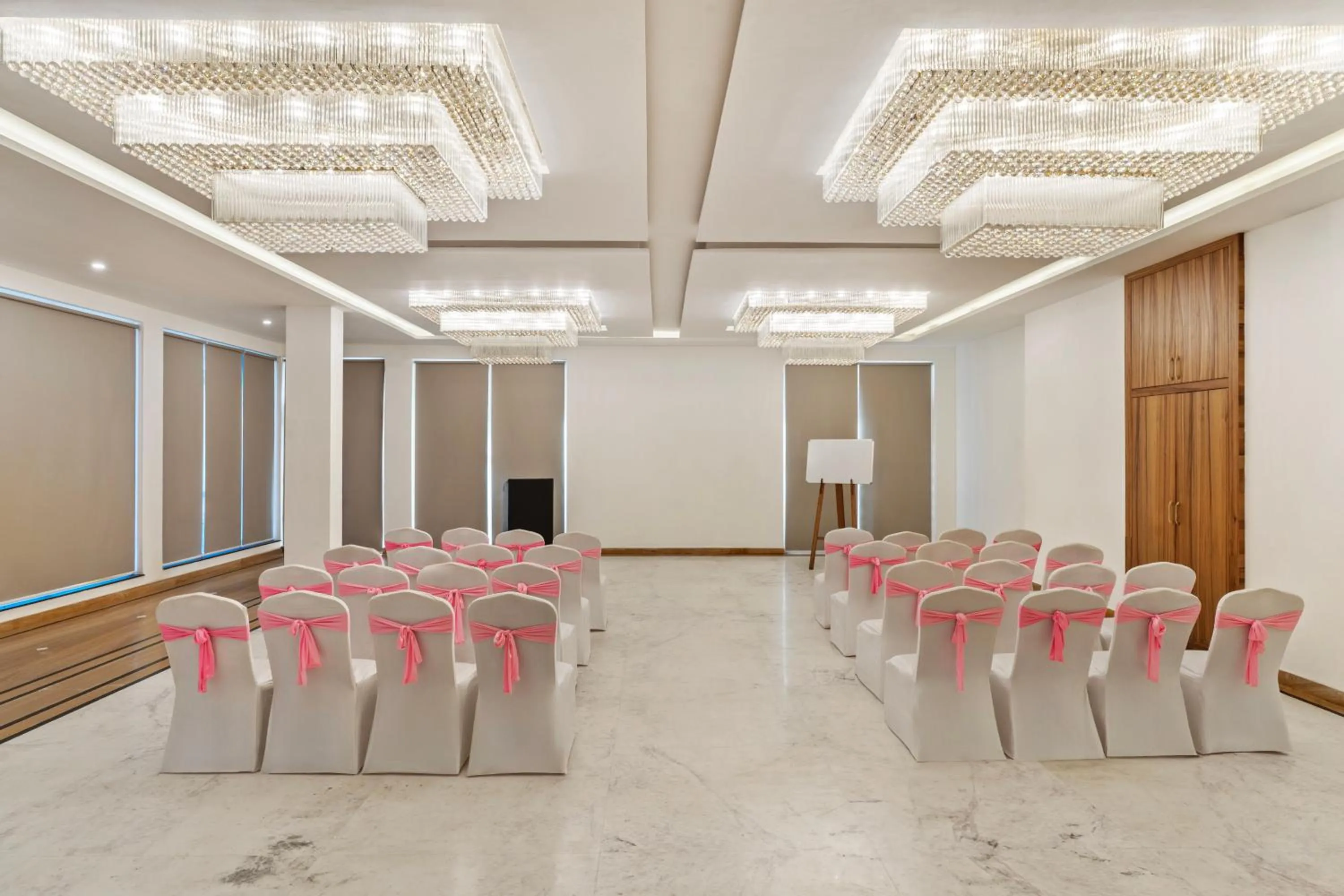 Country Inn Premier Pacific Mall Road Mussoorie