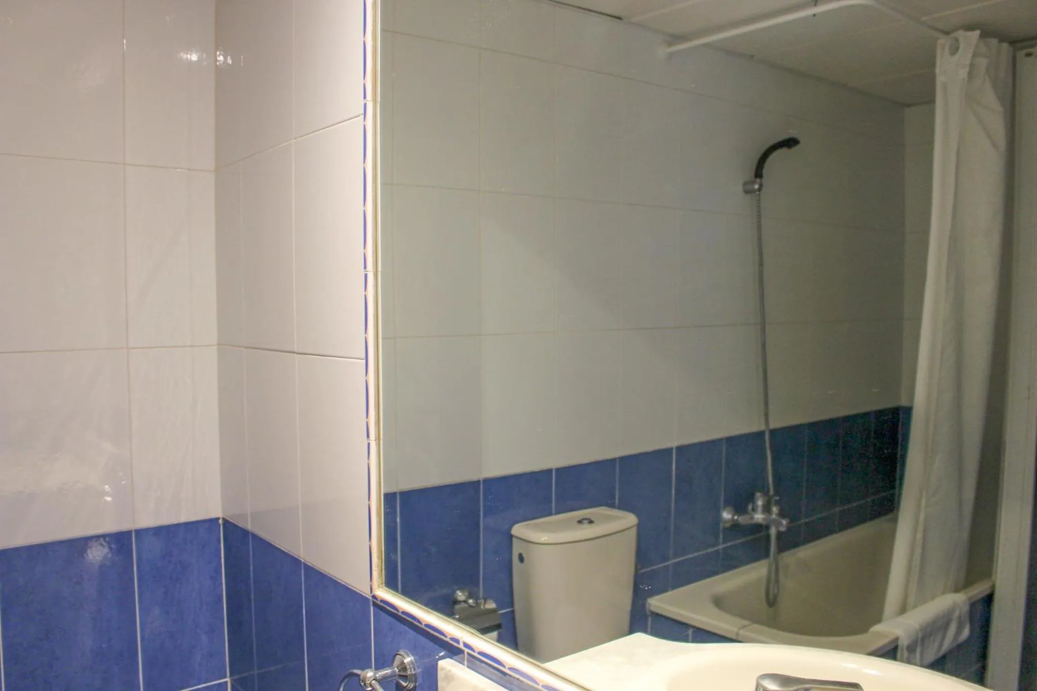 Shower in Turquesa Beach Unitursa