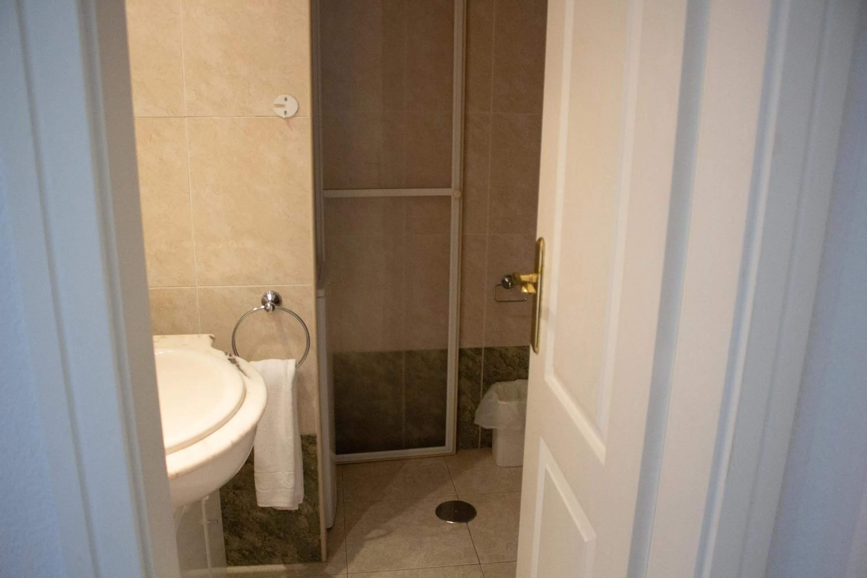 Toilet in Apartamentos Zafiro Unitursa