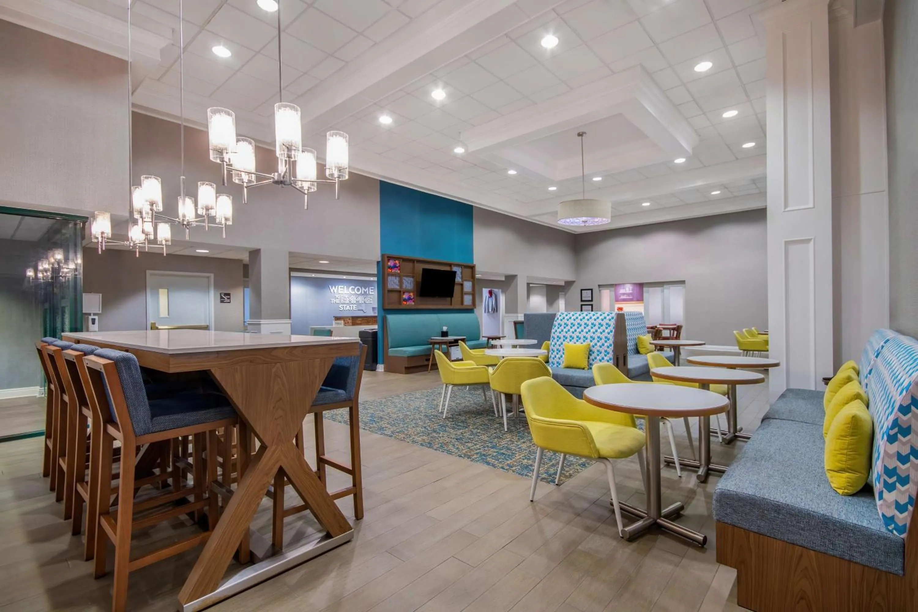 Breakfast in Hampton Inn East Aurora