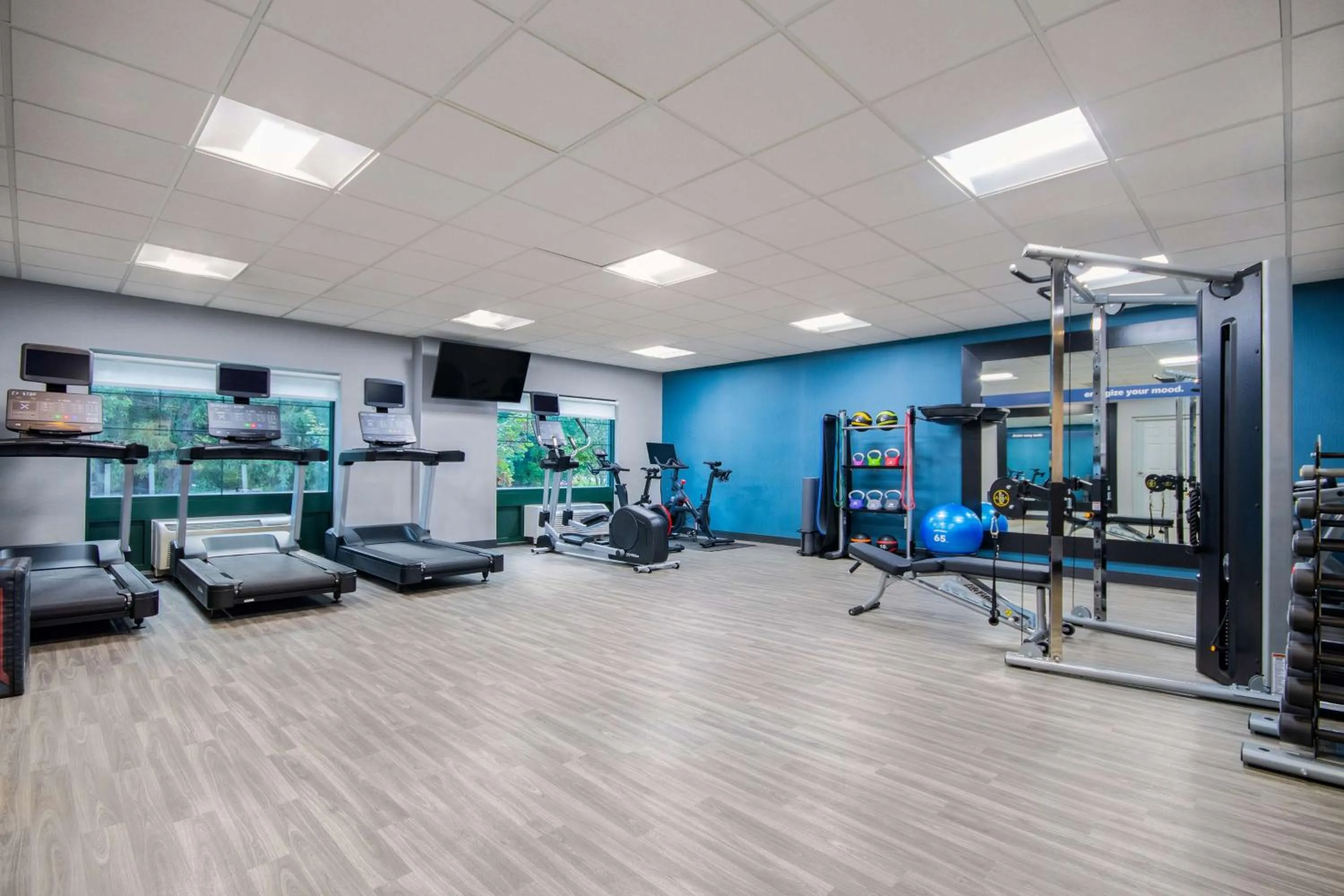 Fitness centre/facilities in Hampton Inn East Aurora