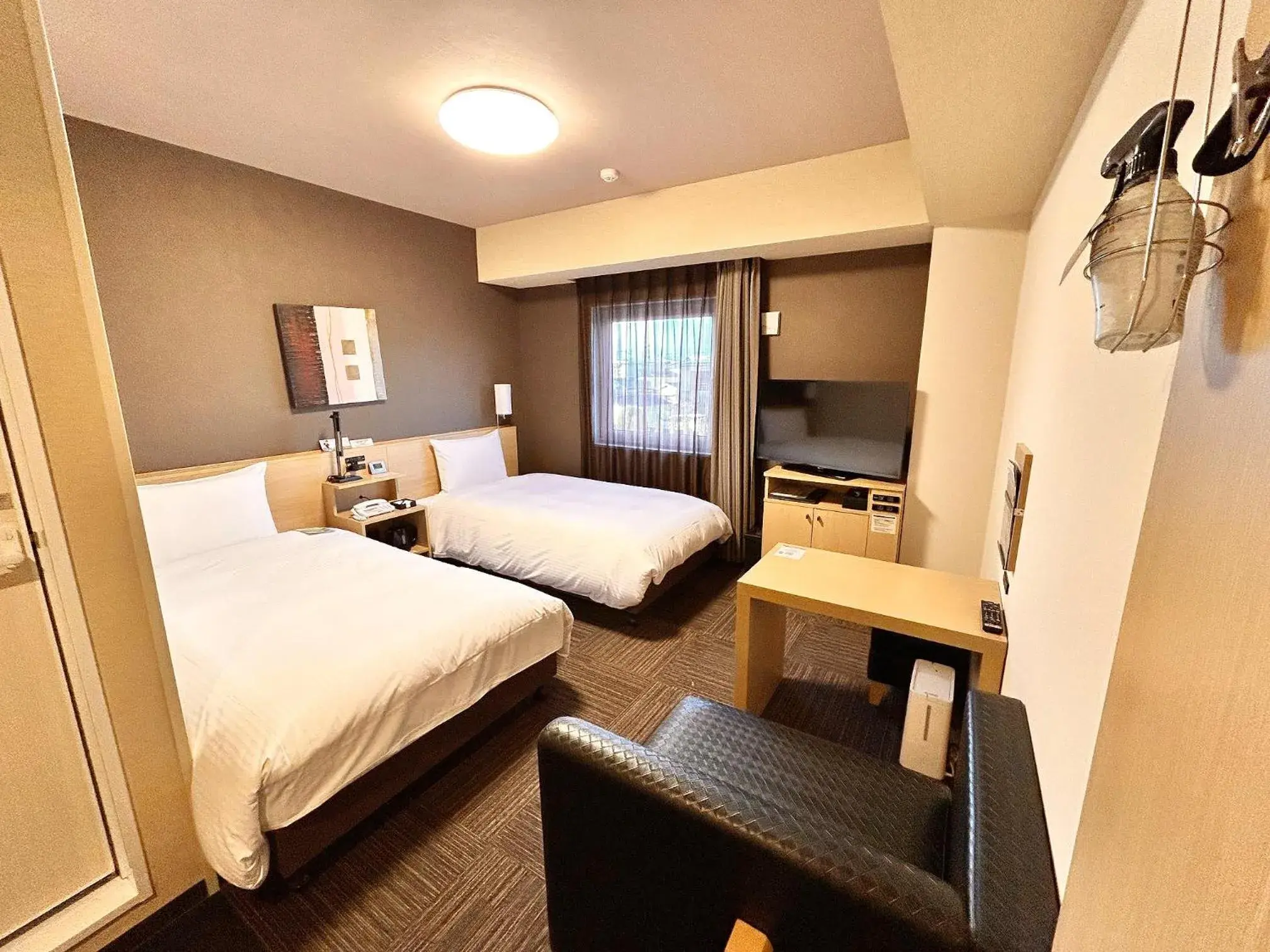 Standard Twin Room - single occupancy - Non-Smoking in Hotel Route-Inn Anan Standard Twin Room - single occupancy - Non-Smoking in Hotel Route-Inn Anan