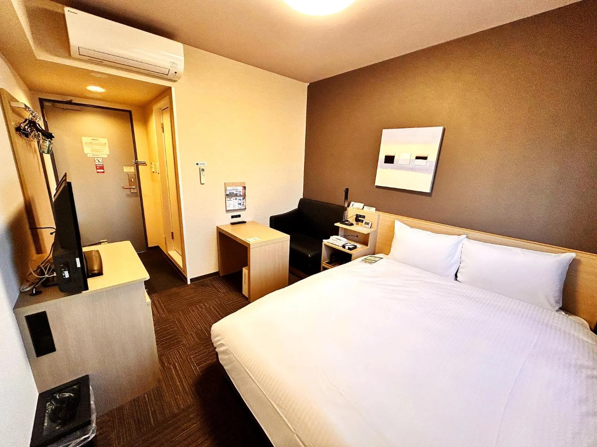 Photo of the whole room, Bed in Hotel Route-Inn Anan