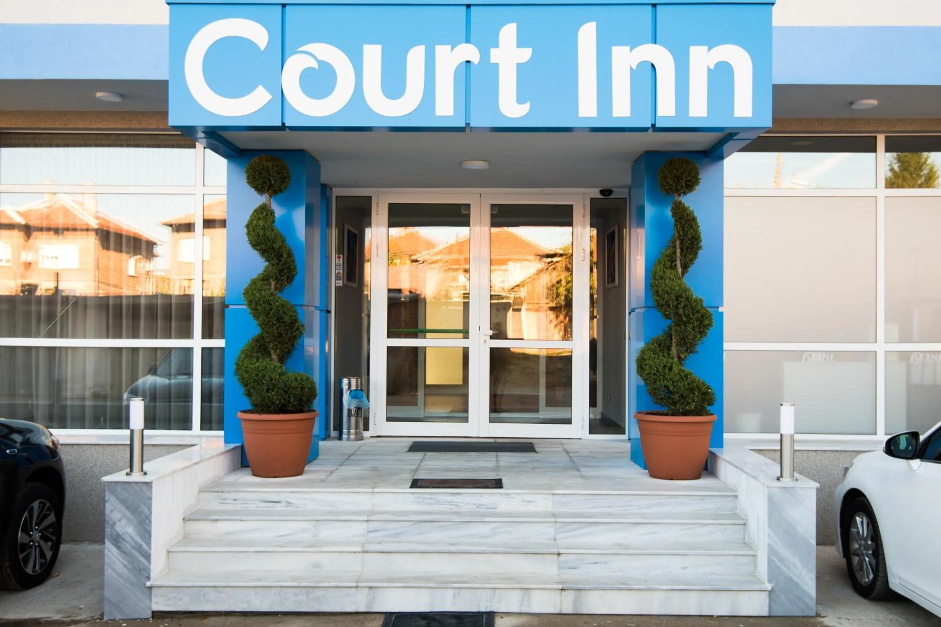 Facade/entrance in Court Inn