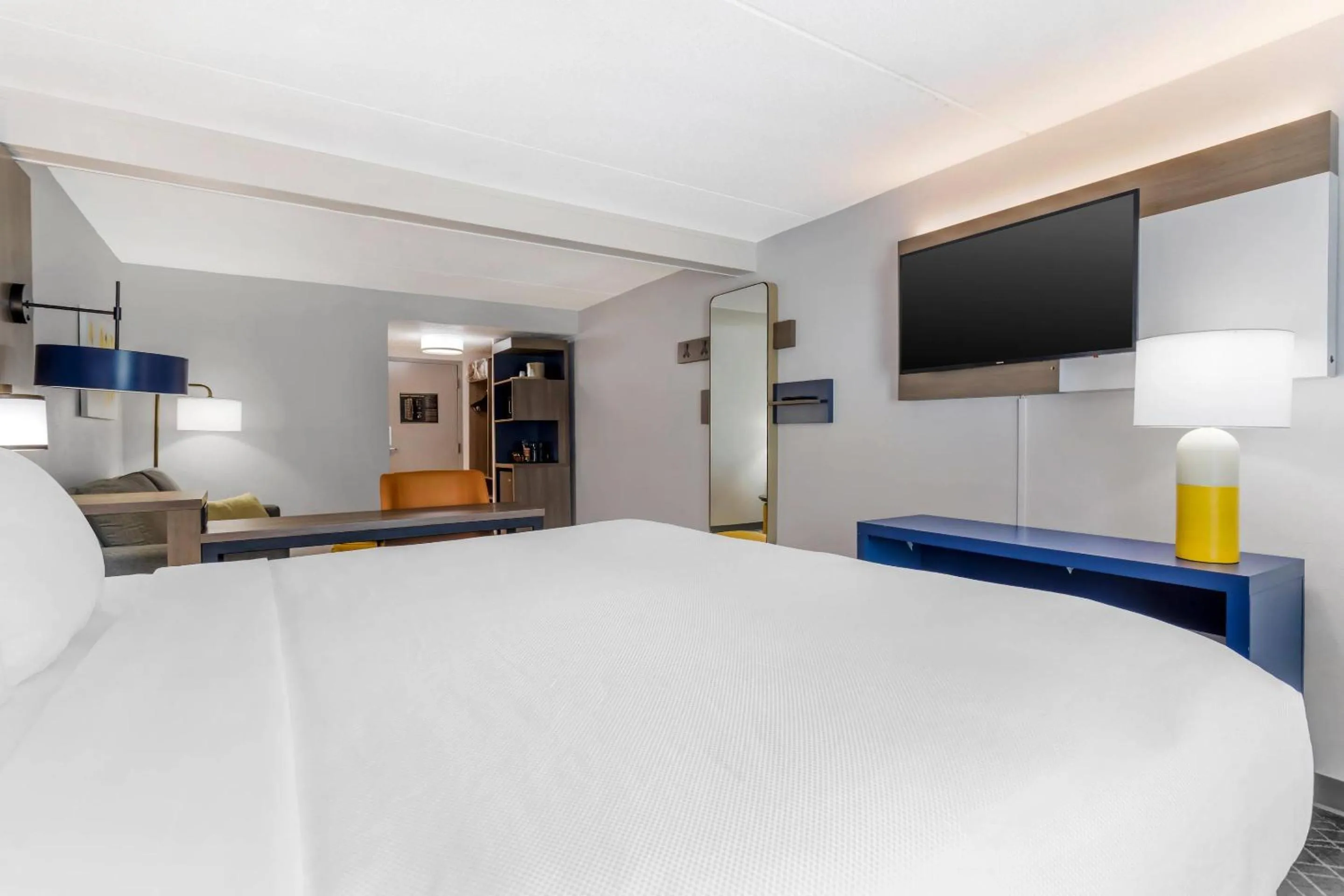 Bedroom in Comfort Inn Oak Ridge - Knoxville