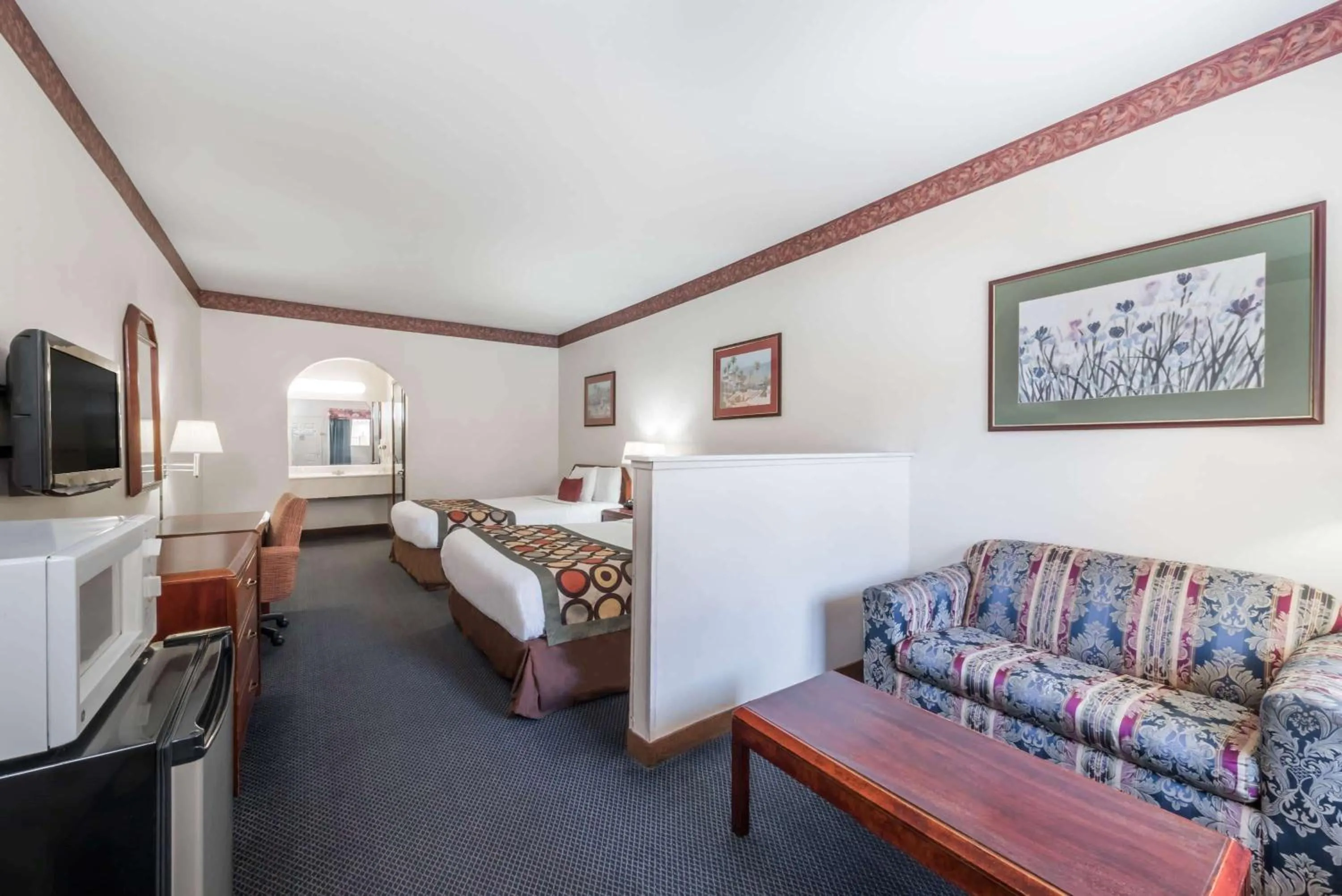 Bedroom in Super 8 by Wyndham Weslaco