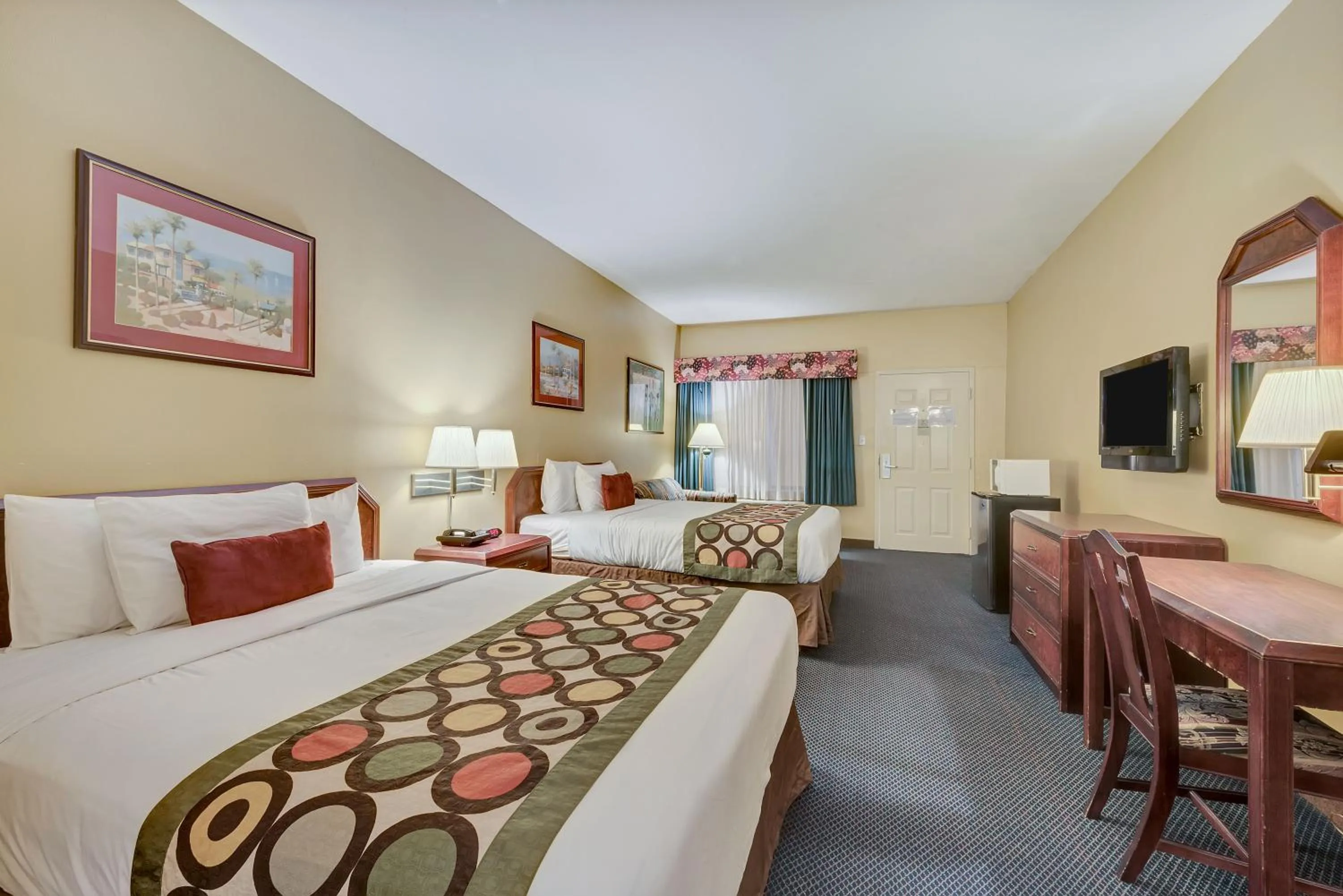 TV and multimedia, Bed in Super 8 by Wyndham Weslaco
