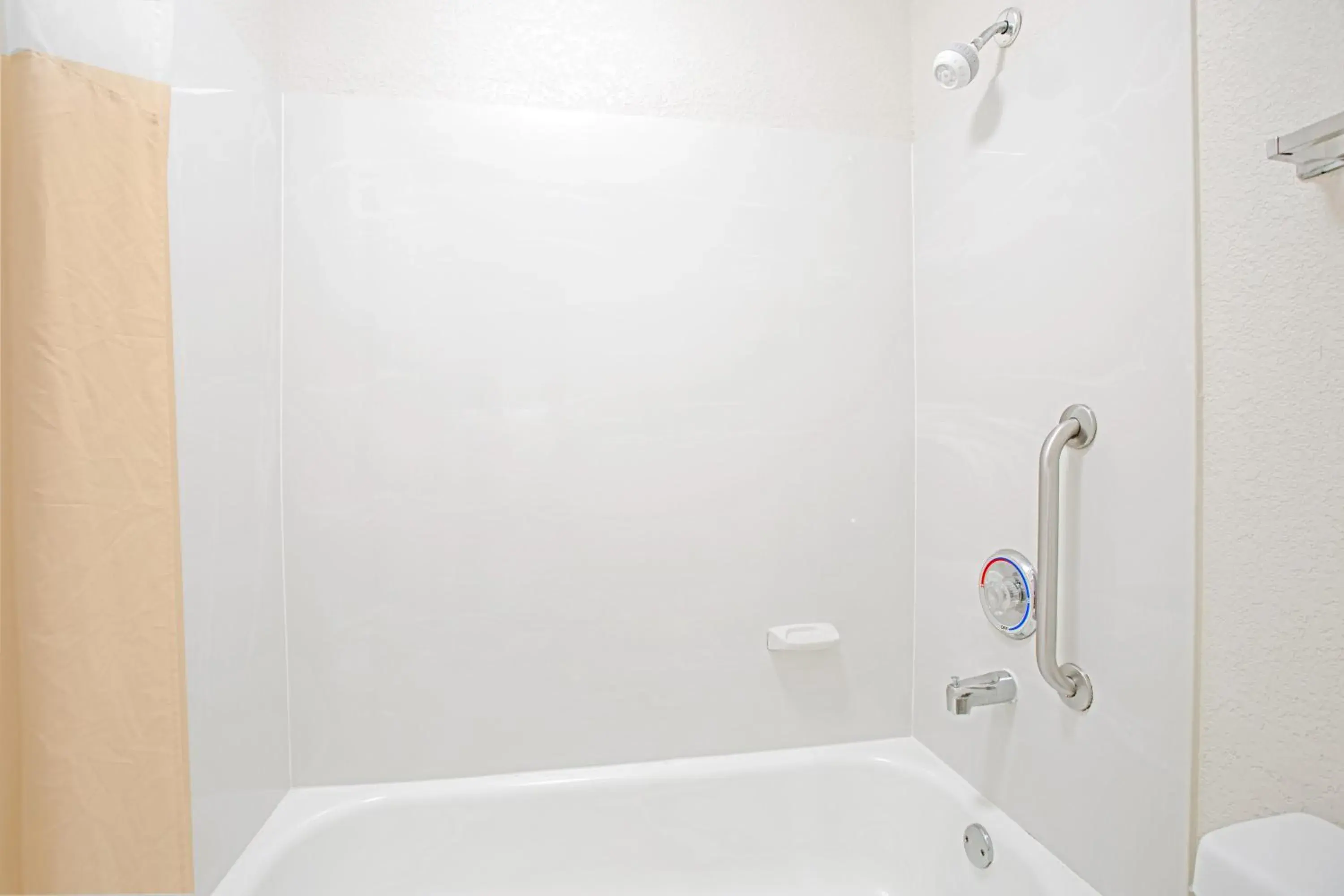 Queen Room with Two Queen Beds - Non-Smoking in Days Inn by Wyndham Greenville Queen Room with Two Queen Beds - Non-Smoking in Days Inn by Wyndham Greenville