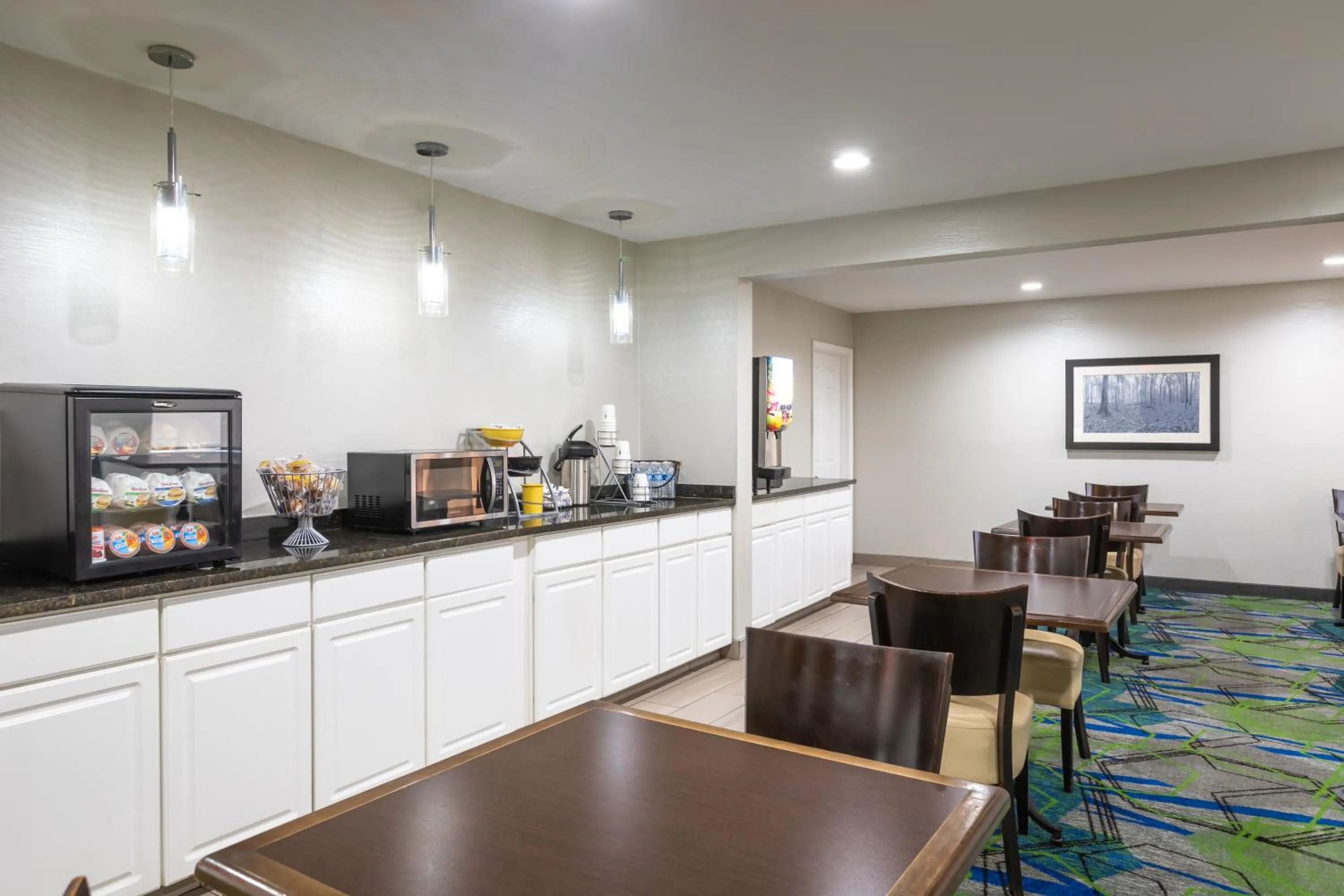 Breakfast in Days Inn by Wyndham Greenville