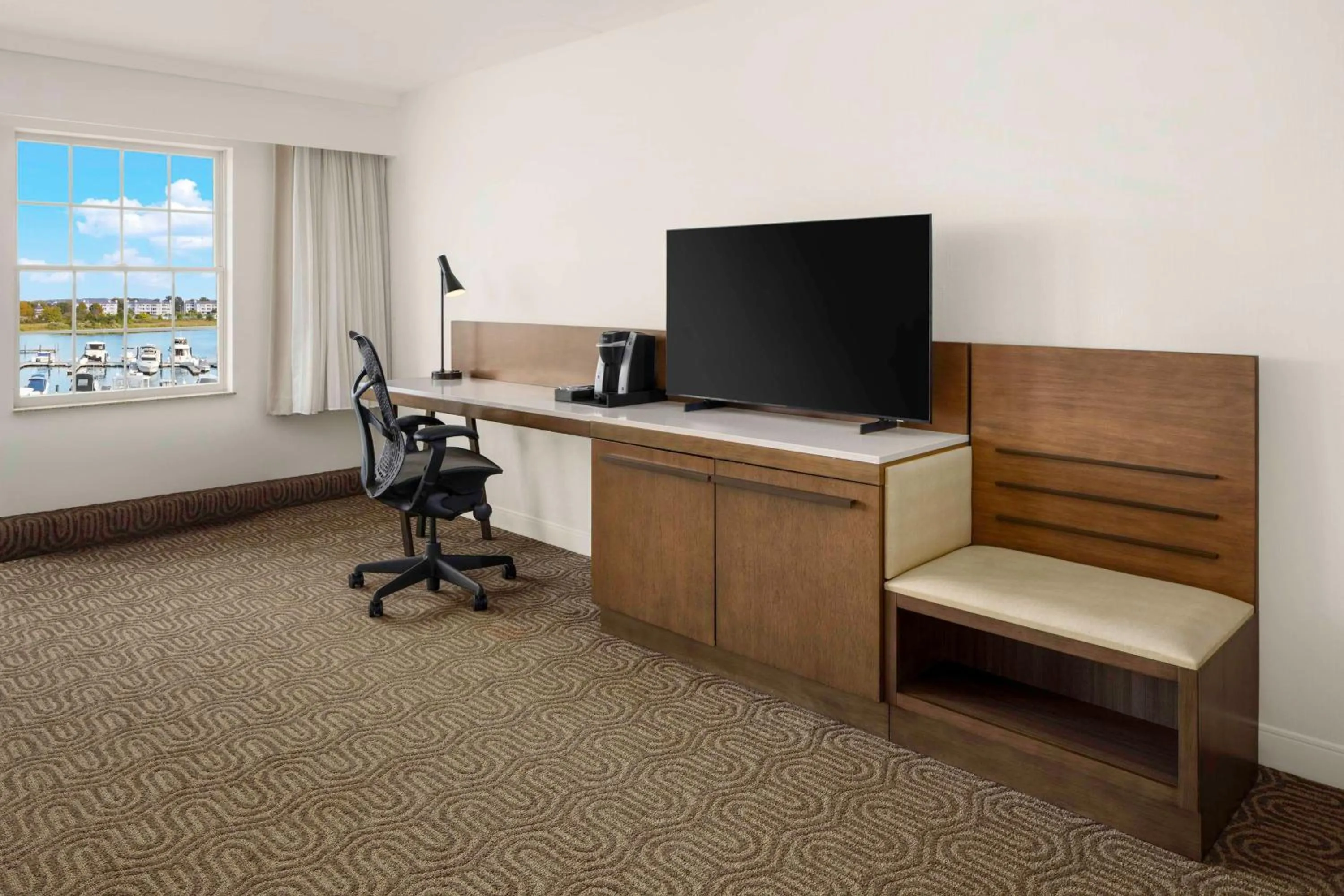 Bedroom in Hilton Garden Inn Kent Island Marina